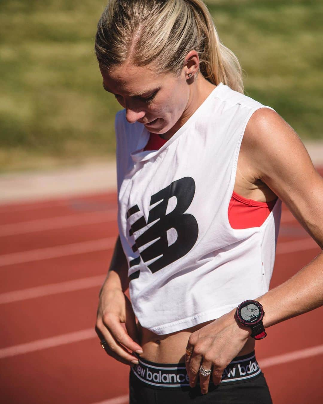 エマ・コバーンさんのインスタグラム写真 - (エマ・コバーンInstagram)「Gotta put my big girl pants on. Track workout this morning 💪🏻 #letsgo #trackworkout #workworkworkworkwork (📸 @aricvhphoto)」8月7日 22時20分 - emmacoburn