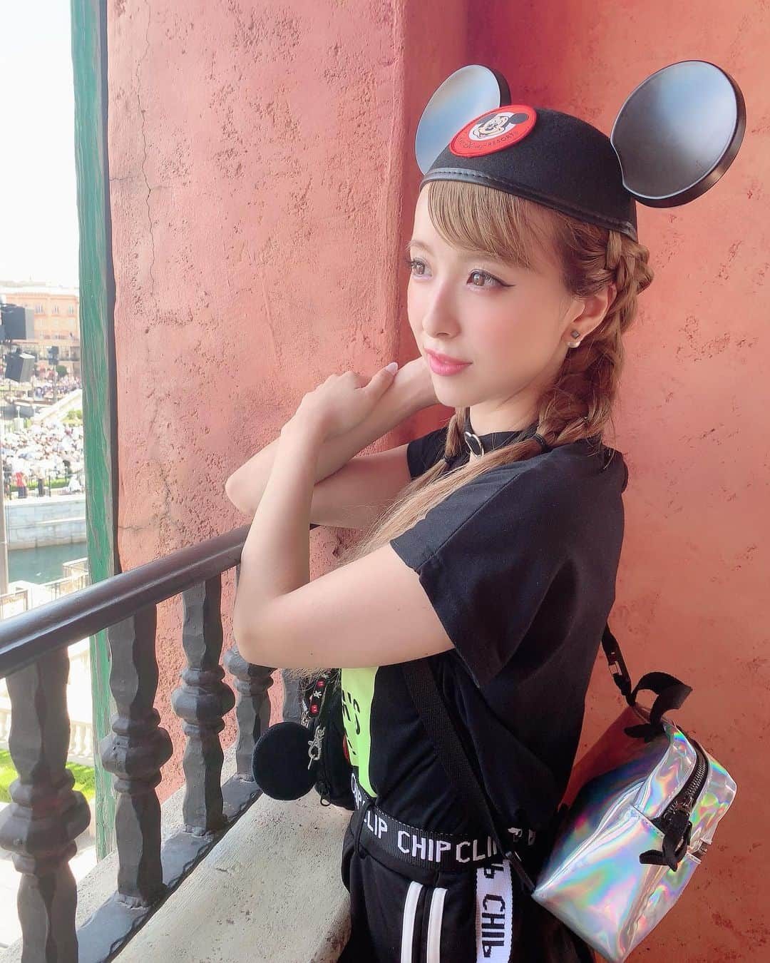 辺見玲菜さんのインスタグラム写真 - (辺見玲菜Instagram)「TDS...👣 #TDS #TDL #ディズニー #シー #ランド #夢の国 #夢見たいな一日 #ミッキーコーデ #ミッキーマウス」8月7日 22時32分 - renastagram1222