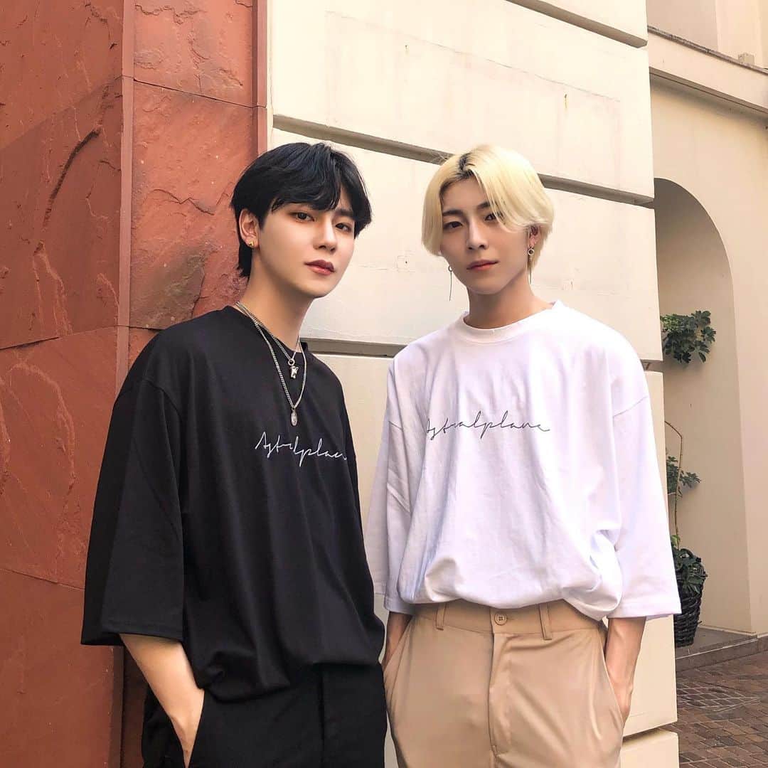のインスタグラム：「. Astral から 3rd original item が2019年8月10日〜XUラフォーレ店にて数量限定発売決定！ その他今期のアイテムも幅広くご覧頂けます。 是非この機会にXUラフォーレ店へのご来店お待ちしております。 . ____________________________________ . . 4/3 sleeve box T (BLK,WHT) ¥5,800- . Big collar T (BLK,BEG) ¥8,800 . ____________________________________ ． XUラフォーレ店 📍2019 / 8 / 10 (Sat.) 11:00〜 . 通販 🖥 2019 / 8 / 8 (Thu.) 20 : 00〜 . ____________________________________ . #astral_plane」