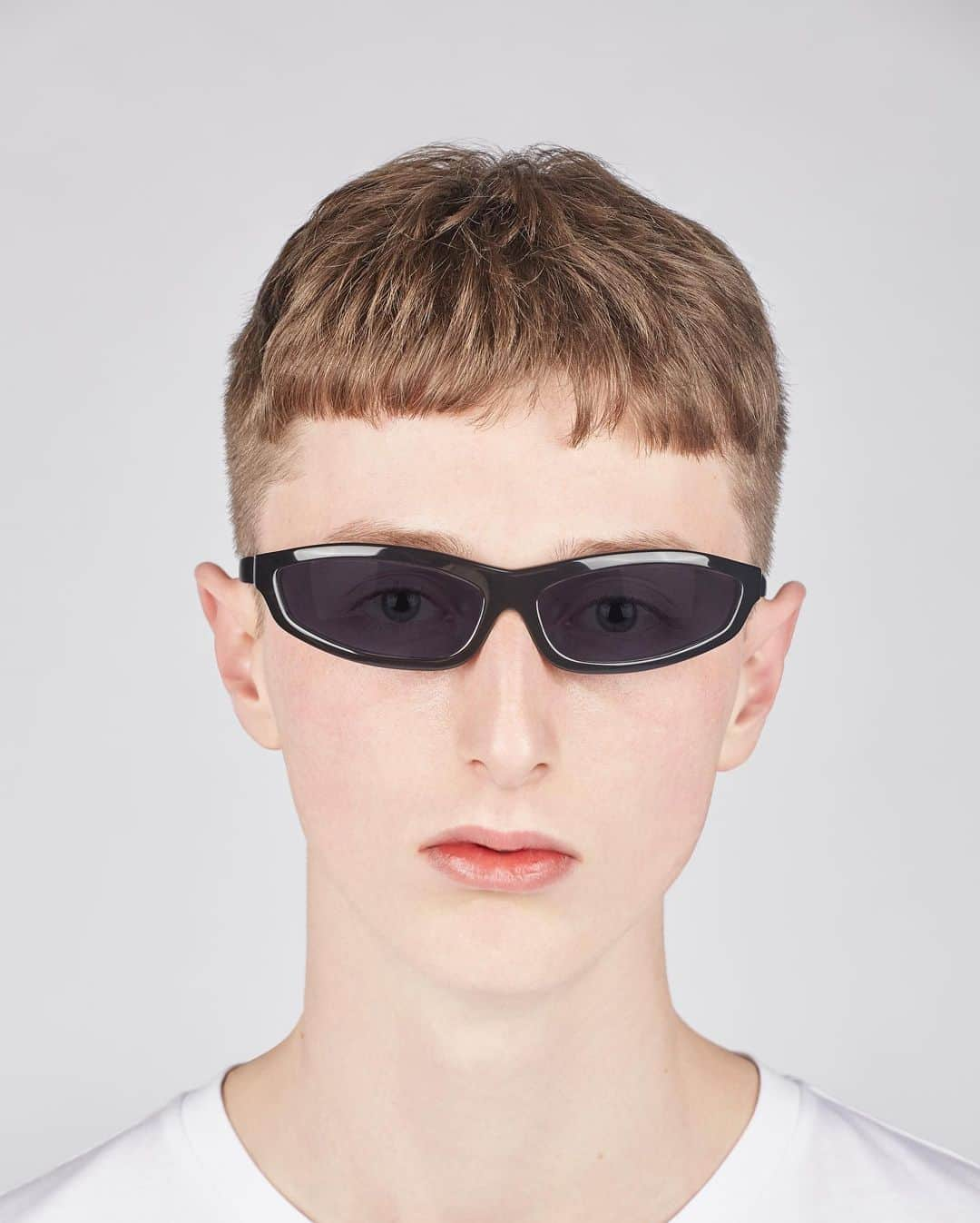 ニールバレットさんのインスタグラム写真 - (ニールバレットInstagram)「Neil Barrett in COLLABORATION with  @cutlerandgross FIRST DROP of SUNGLASSES /as worn in the Fall/Winter 2019 RUNWAY SHOW at www.neilbarrett.com / Shop Now / Link in bio / #NeilBarrett #Sunglasses #Eyewear #CutlerandGross #NewCollection #ShopNow」8月7日 23時01分 - neilbarrett