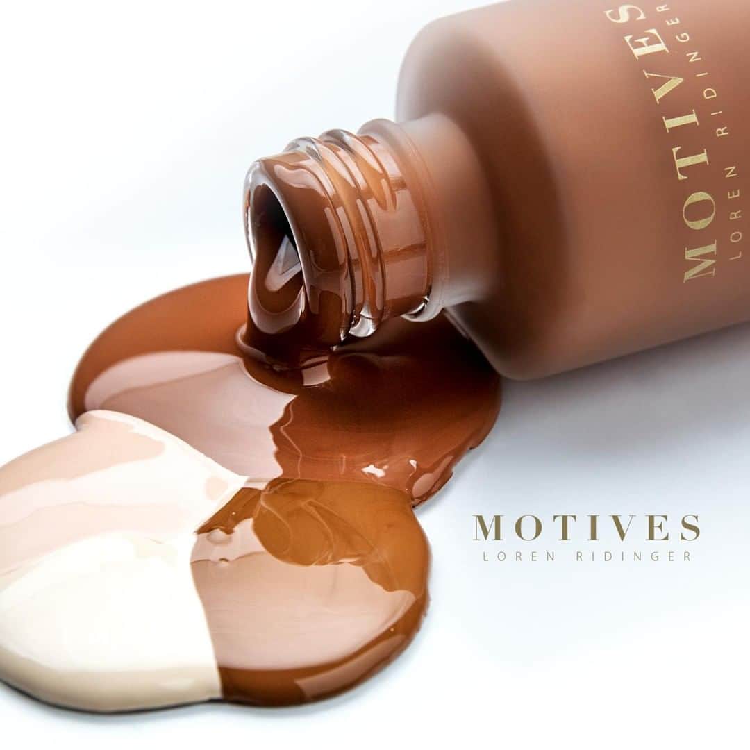 Motives Cosmeticsさんのインスタグラム写真 - (Motives CosmeticsInstagram)「Have you searched for that perfect foundation only to be met with disappointment? Your search is over: Motives Custom Blend Foundation combines liquid mineral foundation with pure pigments and skin enhancing ingredients to create your perfect foundation match. . . . . #motives #motivescosmetics  #mua #makeuplove #makeupartist  #makeupadict #makeupobsessed  #foundation #foundationforall #customblend #customblendfoundation」8月7日 23時30分 - motivescosmetics
