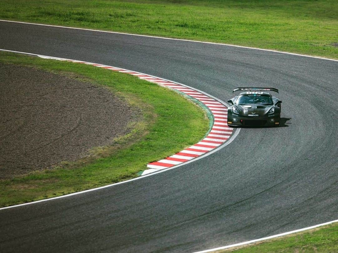 小河諒さんのインスタグラム写真 - (小河諒Instagram)「Good car 🏎 Good race track 🔔🦌 Good team 🤝 Good Wednesday 😎  #roadtosuzuka  #suzuka10h  #callaway #BINGORACING #corvettec7rgt3」8月7日 23時38分 - ryo_ogawa_