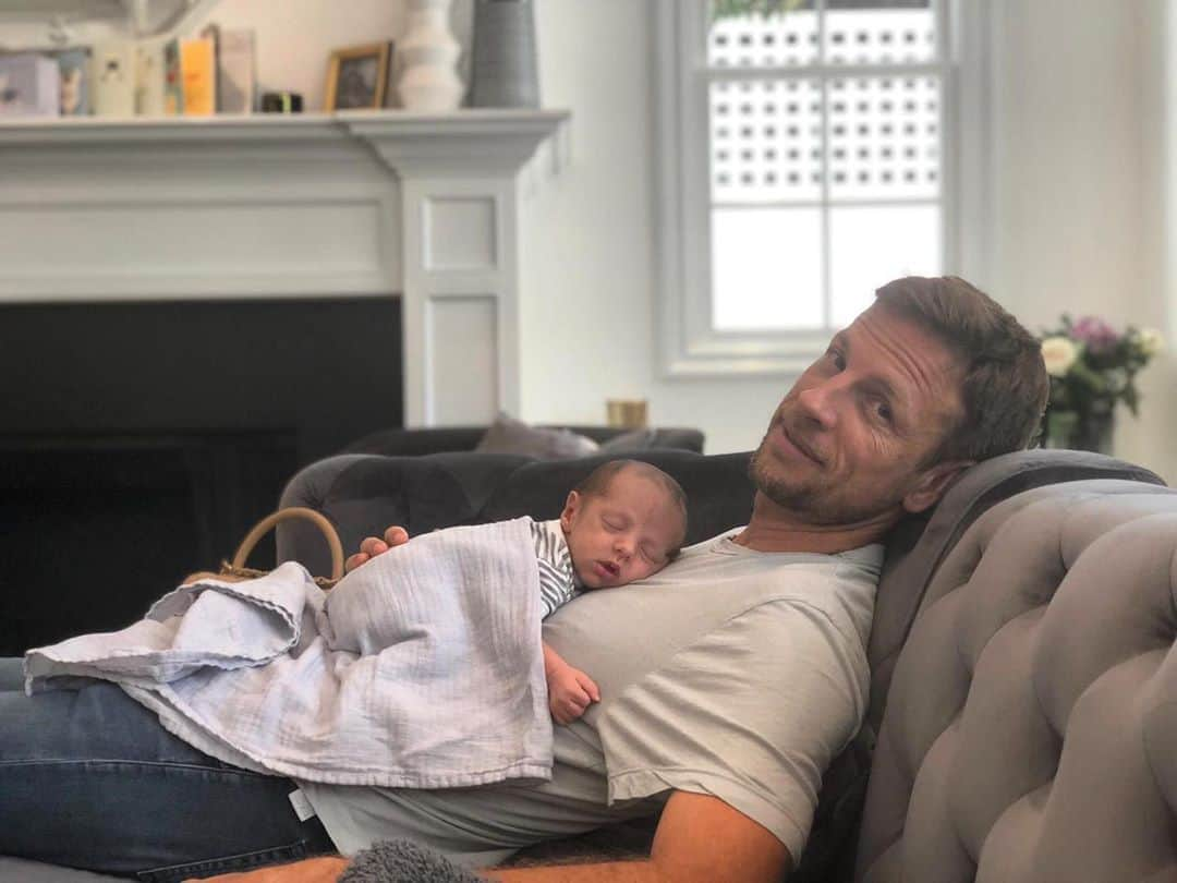 ジェンソン・バトンさんのインスタグラム写真 - (ジェンソン・バトンInstagram)「Hanging with my homie! @hendrixbutton #fathersontime」8月7日 23時59分 - jensonbutton