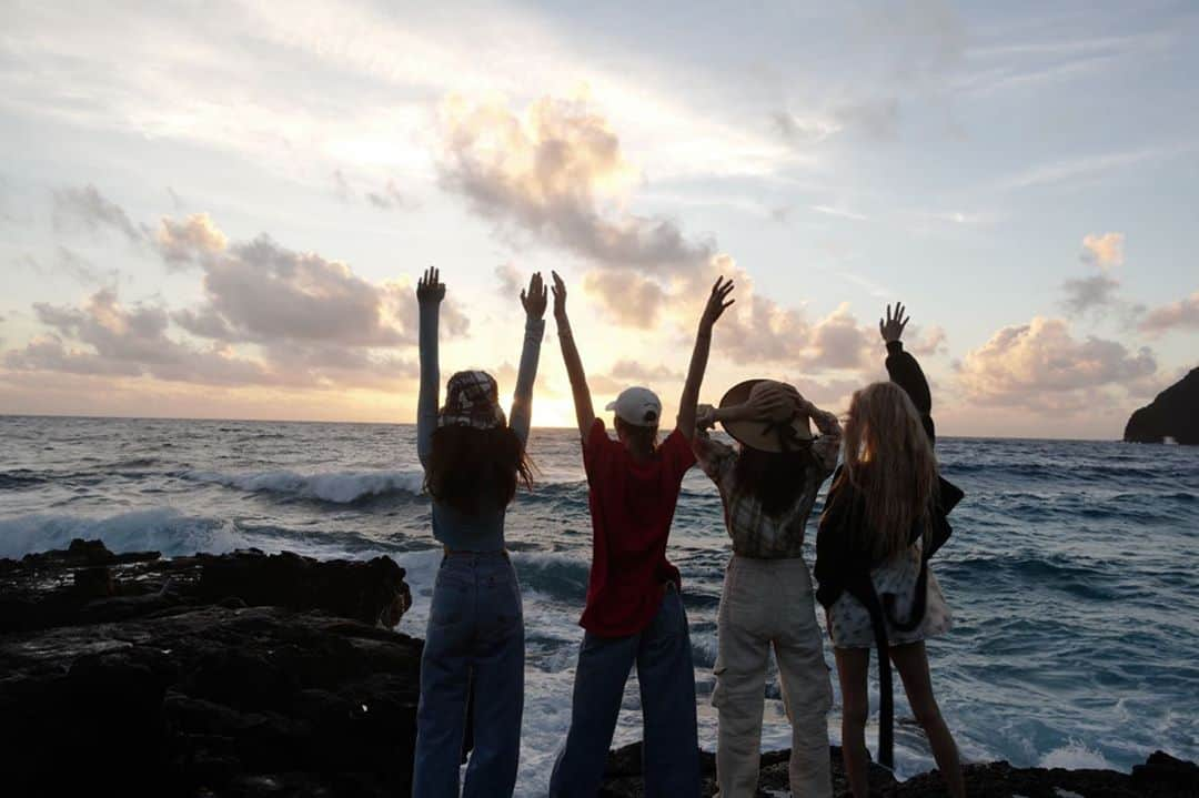 リサさんのインスタグラム写真 - (リサInstagram)「3years of Blackpink & Blinks🖤💘 Love you girls so so much xoxo」8月8日 0時04分 - lalalalisa_m