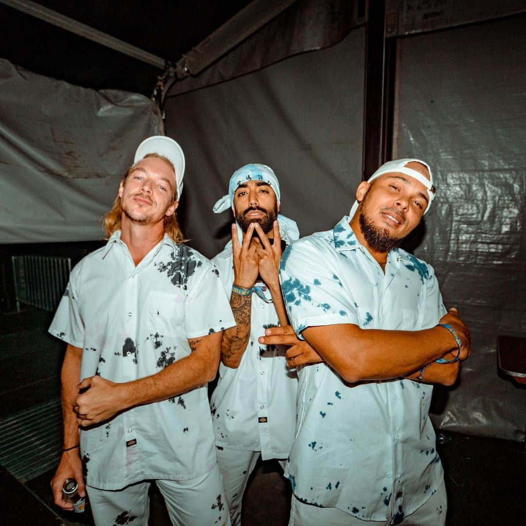 メジャー・レーザーさんのインスタグラム写真 - (メジャー・レーザーInstagram)「good things come in threes」8月8日 1時40分 - majorlazer