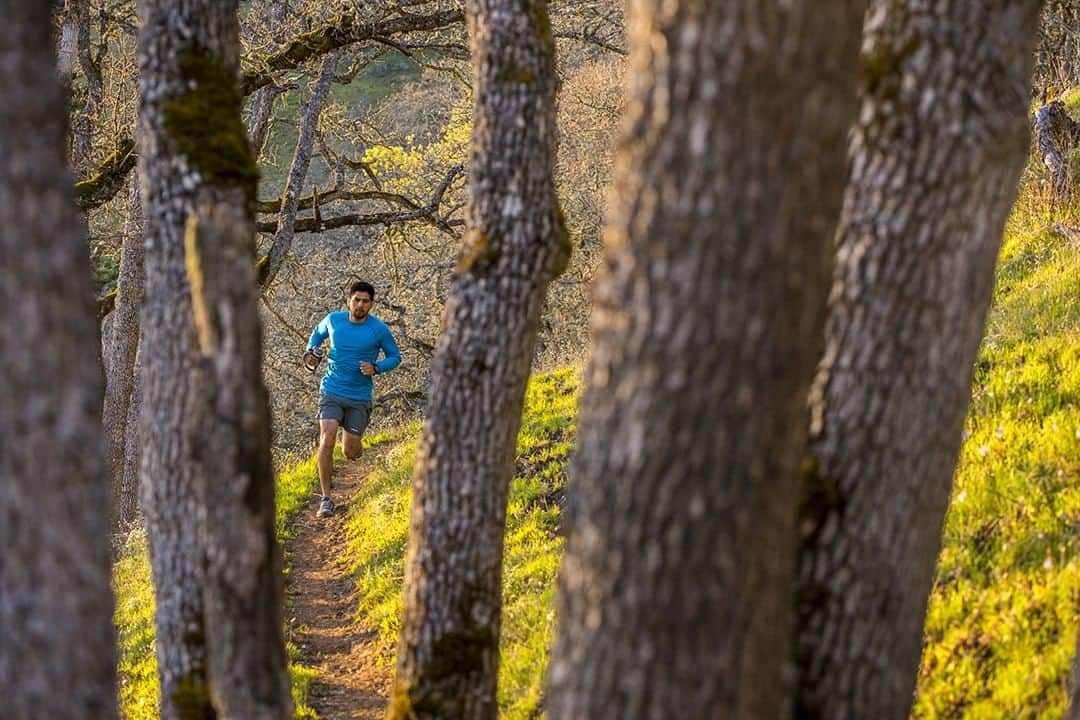 patagoniaさんのインスタグラム写真 - (patagoniaInstagram)「Post-work single-track therapy.⁠ Photo: @meagherdude⁠」8月8日 1時40分 - patagonia