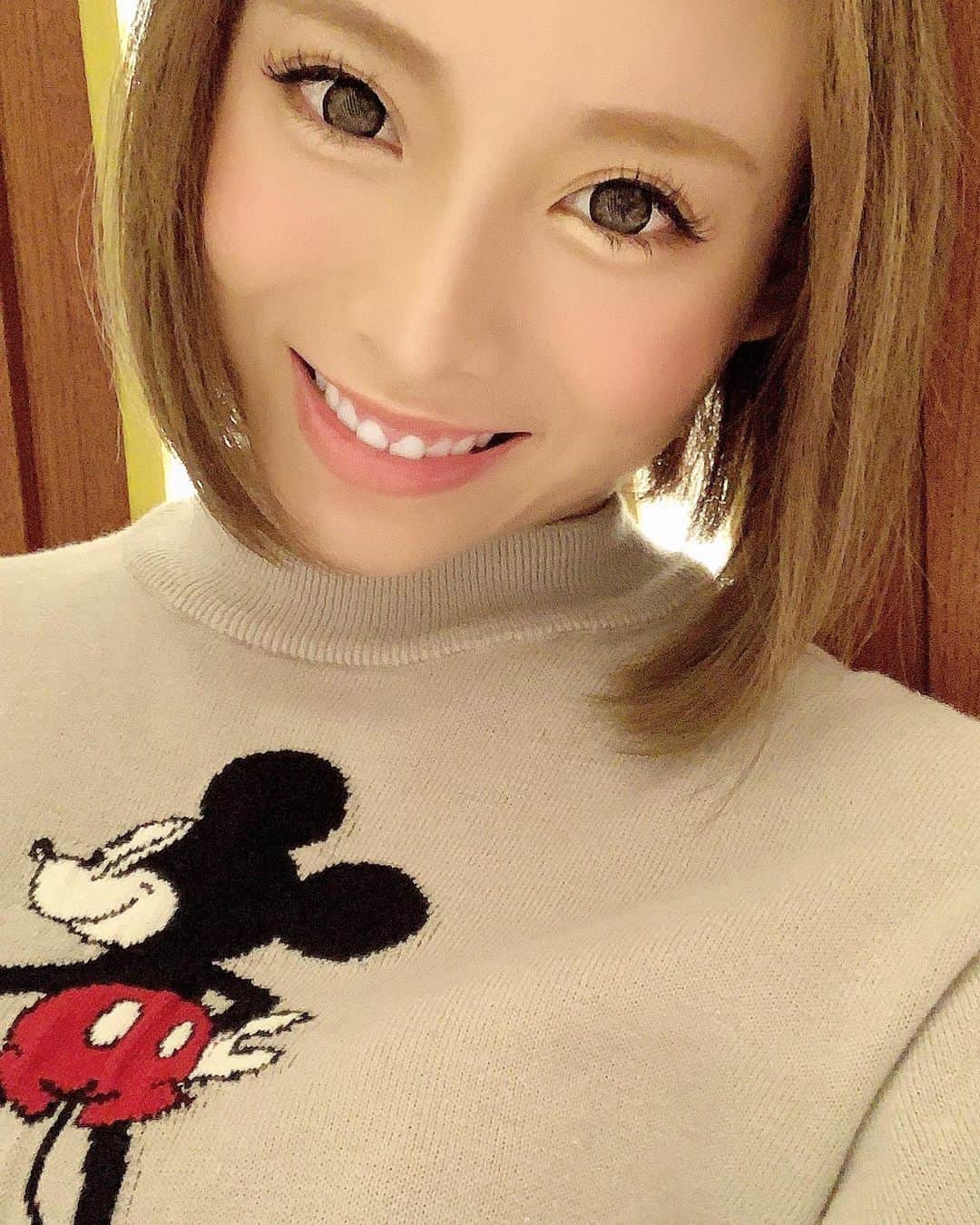 ハピネス笑舞のインスタグラム：「まだまだ頑張る。 油断しないで気を引き締めて！！！ 明日にはもっと良い身体になってますように🏃🏻‍♀️✨✨✨ うまくいかなかった日でも反省はok。でも後悔しちゃだめ。 前だけ見よう🏃🏻‍♀️🏃🏻‍♀️🏃🏻‍♀️🏃🏻‍♀️ #smile#love#fashion#girl#六本木#銀座#歌舞伎#北新地#中洲#すすきの#大阪#北海道#キャバ嬢#長谷川笑舞#バルセロナ#桃李#おっぱい#巨乳#カジュアル#仲良し#ジム#札幌#劇団桃李#happiness#ダイエット#ベストボディジャパン #bbj日本大会#筋肉#筋トレ女子」