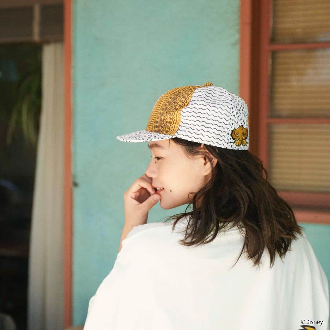 Laforet HARAJUKUさんのインスタグラム写真 - (Laforet HARAJUKUInstagram)「カオリノモリ/ 4F CAP ¥6,372 HAT ¥6,804 ※all tax in 【☀️ライオン・キングの限定アイテム☀️】 人気のキャップとバケットハットが賑やかな総柄に。ひょっこり覗くシンバに注目🔍  #THELIONKINGCOLLECTION #LAFORETSTYLE #fashion #2019aw #disney #ディズニー #lionking #ライオンキング‬ #シンバ #ムファサ #超実写ライオンキング‬ #DisneyClassicsMARKET #ピノキオ #おしゃれキャット #わんわん物語 #ダンボ #ふしぎの国のアリス #tokyo #laforet #harajuku #laforetharajuku #東京 #ラフォーレ #原宿 #ラフォーレ原宿 #오오티디 #스타일링 #스타일 #도쿄여행 #멋스타그램」8月8日 12時42分 - laforet_h