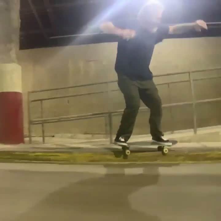スラッシャーのインスタグラム：「😂 #Zach2020 📹 @rawrodgers」