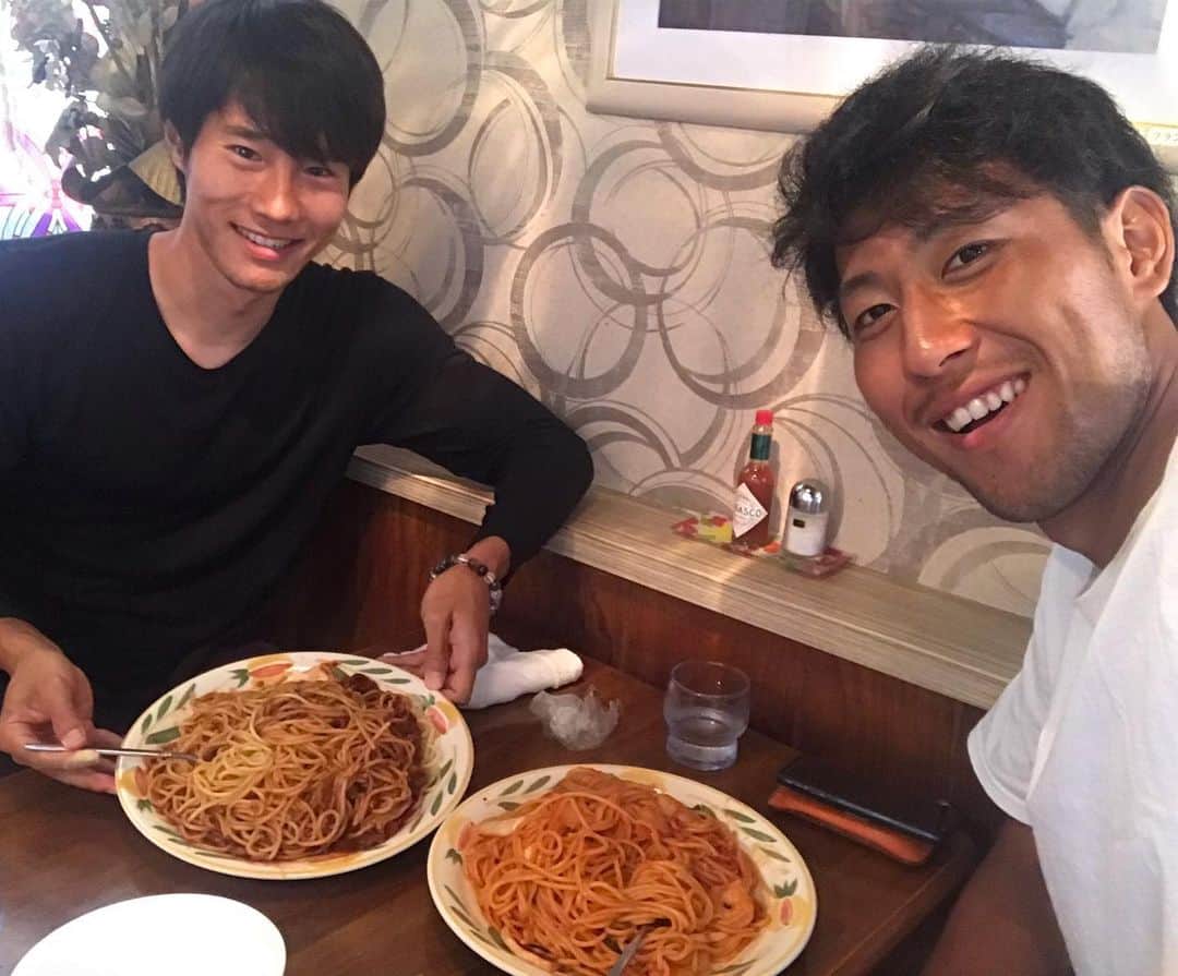 星原健太さんのインスタグラム写真 - (星原健太Instagram)「ピエールというデカ盛りのスパゲッティ屋さん。 あと彩貴くんおめでとう㊗️ #こいつにスパゲティを食わしてやりたいんですが #かまいませんねッ #ウチの家訓  #スパゲッティ #スパゲティ」8月8日 13時25分 - kentahoshihara
