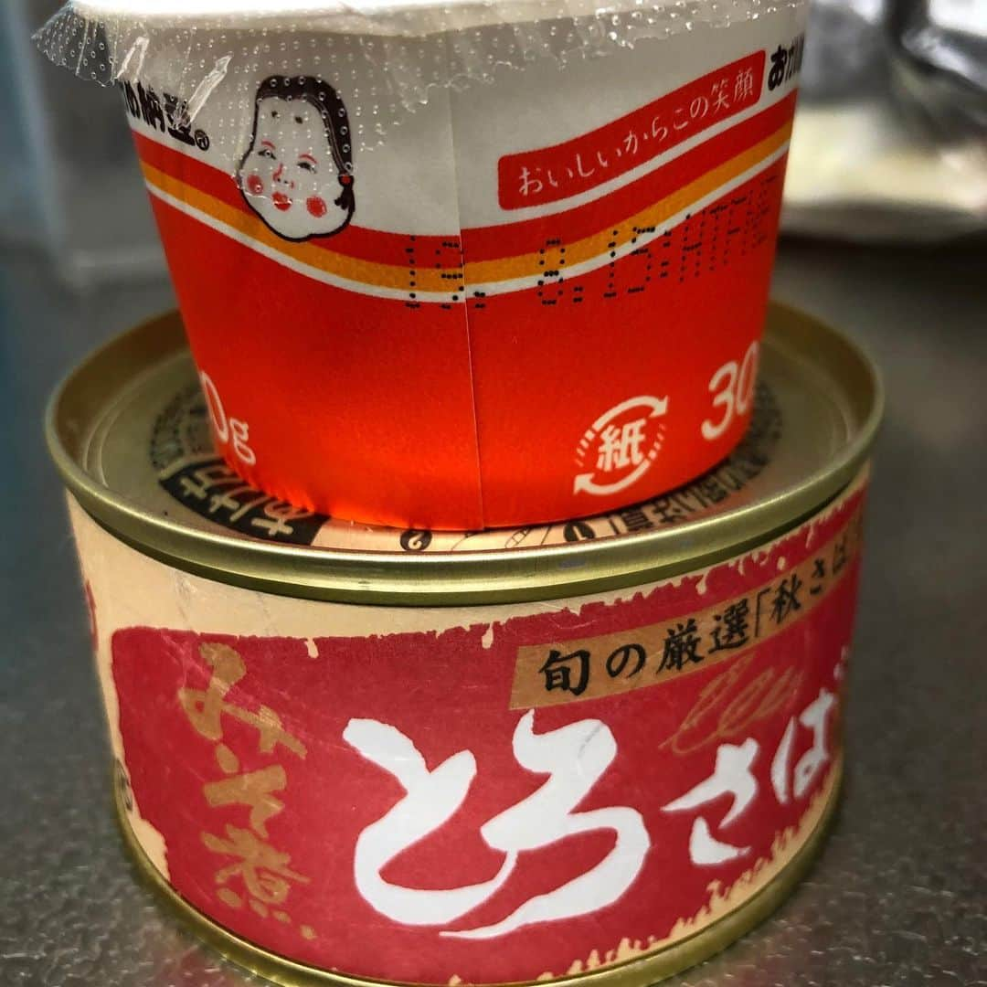 小林拓一郎さんのインスタグラム写真 - (小林拓一郎Instagram)「やってみた！  鯖缶と納豆混ぜ合わせたものをうどんに乗っけた、「ひっぱりうどん」！ 息子のはシンプルに鯖缶と納豆混ぜたものを。  息子、大絶賛！ 「考えた人、天才じゃん！」と！  昨日、#tTimeDinner ご出演いただいた加藤さん、ありがとうございました😊  #tのめし #Tですよ」8月8日 13時31分 - kobataku33