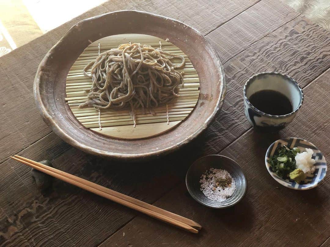 高井直子さんのインスタグラム写真 - (高井直子Instagram)「今日のお昼ごはん。 やっぱり藍さんのお蕎麦が 1番好き😋 • #十割蕎麦」8月8日 13時39分 - naokotakai