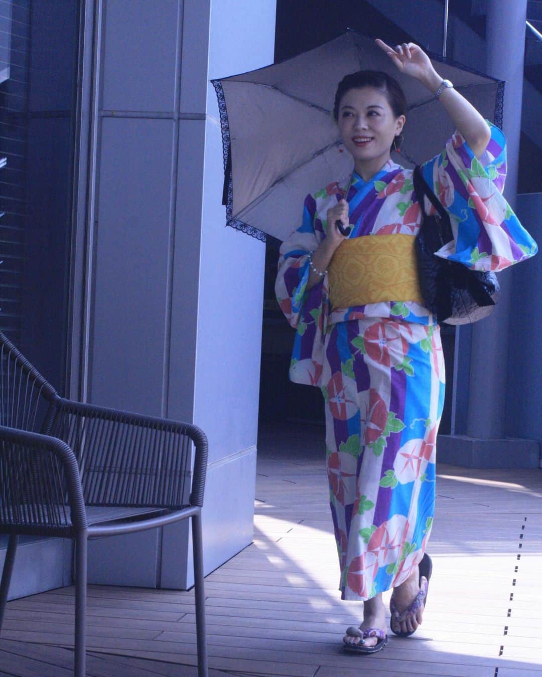 及川愛未さんのインスタグラム写真 - (及川愛未Instagram)「橋を越えたら🌉 #shooting #撮影 #被写体 #被写体希望 #東京カメラ部 #リクエスト撮影 #photo #photography #キリトリセカイ #model #portrait #portraitmodei #写真 #写真好きな人と繋がりたい #写真撮るの好きな人と繋がりたい #ファインダー #ファインダー越しの世界 #浴衣 #vasara #墨田区 #吾妻橋 #スカイツリー #アサヒビール #聖火 #japan #lovers_nippon #japanesegirl #tokyo #デート #followme  photo by ゆなたん」8月8日 5時48分 - manamioichan