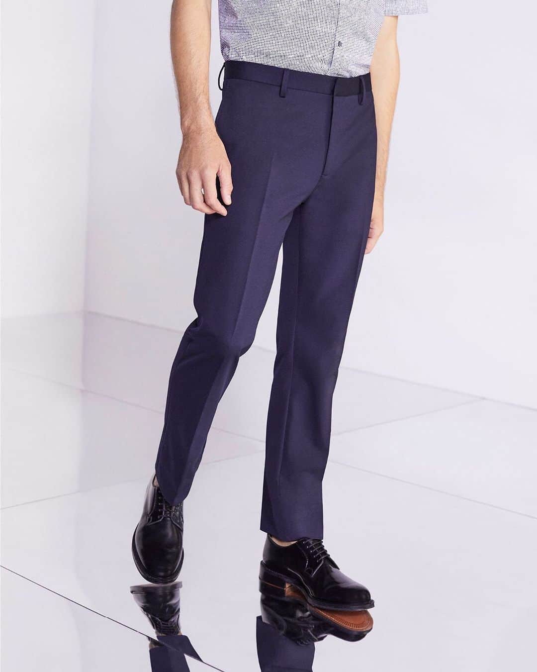 のインスタグラム：「The pant of fall: Fully bonded at the seams for a streamlined look, the Compact Ponte Zaine pant is made of smooth stretch cotton with the subtle texture of wool.」