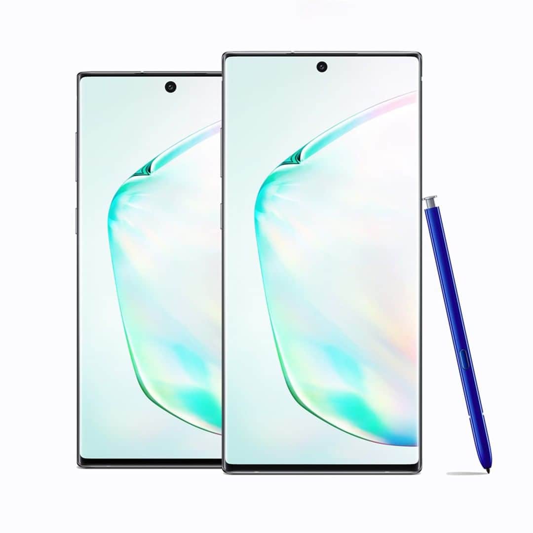 HYPEBEASTさんのインスタグラム写真 - (HYPEBEASTInstagram)「#hypebeasttech: Confirming numerous leaks, @samsungmobile announced today at its 'Unpacked' event that its forthcoming Galaxy Note 10‘s will be arriving in two different sizes with several different color options alongside a 5G variant model.⁠ -⁠ The Galaxy Note 10’s are nearly bezel-less smartphones with a front-facing camera embedded in the center of the screen. As such, the smaller Galaxy Note 10 model’s 6.3-inch screen appears bigger and more compact, despite being the same size as last year’s model. The display resolution comes in at 2,280 x 1,080, a step down in quality from the previous model and its quad HD display.⁠ -⁠ Check out the full specs by clicking the link in bio.⁠ Photo: Samsung」8月8日 7時12分 - hypebeast