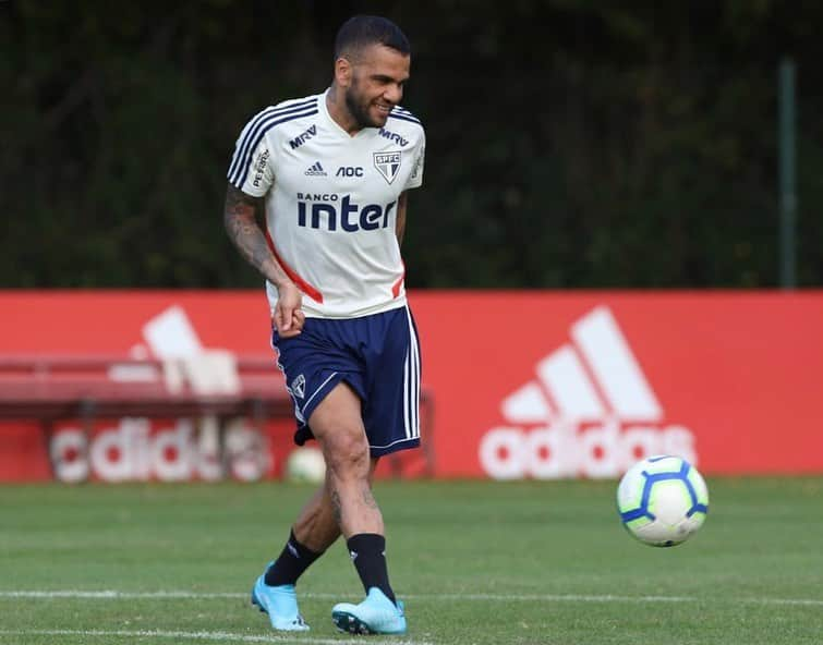 São Paulo FCさんのインスタグラム写真 - (São Paulo FCInstagram)「Ao trabalho! 💪🇾🇪 ⠀⠀⠀⠀⠀⠀⠀⠀⠀ 📸 Rubens Chiri / saopaulofc.net」8月8日 7時58分 - saopaulofc