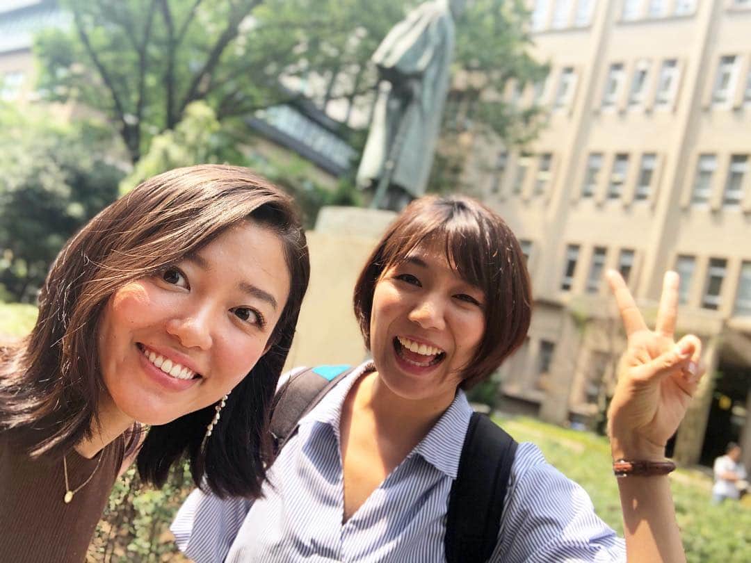 のインスタグラム：「先週、前期の最後の授業がおわり、いよいよ本格的な夏休みに入りました！🙌️🙌️🙌やっほー！笑 正直、体力的にも精神的にもしんどい４ヶ月でした。笑  長かったーーーー😂😂！！！ * そして、今から名古屋でCBCラジオ、ズバリに出演します〜！夏休み期間限定で、毎週木曜7回担当させていただきます💁‍♀️久しぶりのラジオの仕事。今から楽しみ💕  夜は東京戻ってきてバラダンです🌹 * #あべゆき大学院life  #相方のしーちゃん #大学院生活もっとも一緒にいる人 #夏休み #開放的な気分 #レポートはあと一個 #CBCラジオ #ラジオ好き #名古屋」