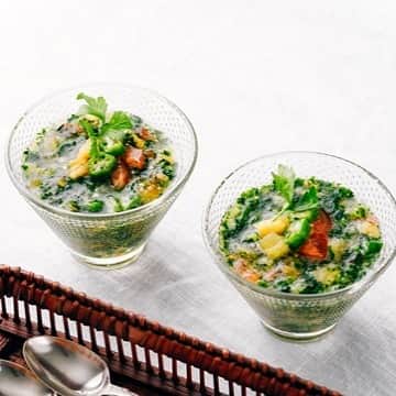 ヤマサ醤油株式会社さんのインスタグラム写真 - (ヤマサ醤油株式会社Instagram)「「夏野菜の食べるスープ」 https://recipe.yamasa.com/recipes/3405 エジプトの食材、モロヘイヤを「ヤマサ昆布つゆ 白だし」で溶いたとろみあるスープをベースに、刻んだ夏野菜を混ぜてオリーブオイルをたらせばどこか中東的な料理のようで、だしの効いたつるりといただける食べるスープです。  #夏野菜#スープ#モロヘイヤ#白だし#ヤマサ#レシピ#おうちごはん#手作り＃#ハッピーレシピ部#yamasa#recipe#jp#yummy#instafood#instadaily#instagood#photooftheday#instapic#f4f#soysauce#Eeeeeats#FoodPhotography#Delish#happyrecipe」8月8日 8時39分 - yamasa_soy_sauce