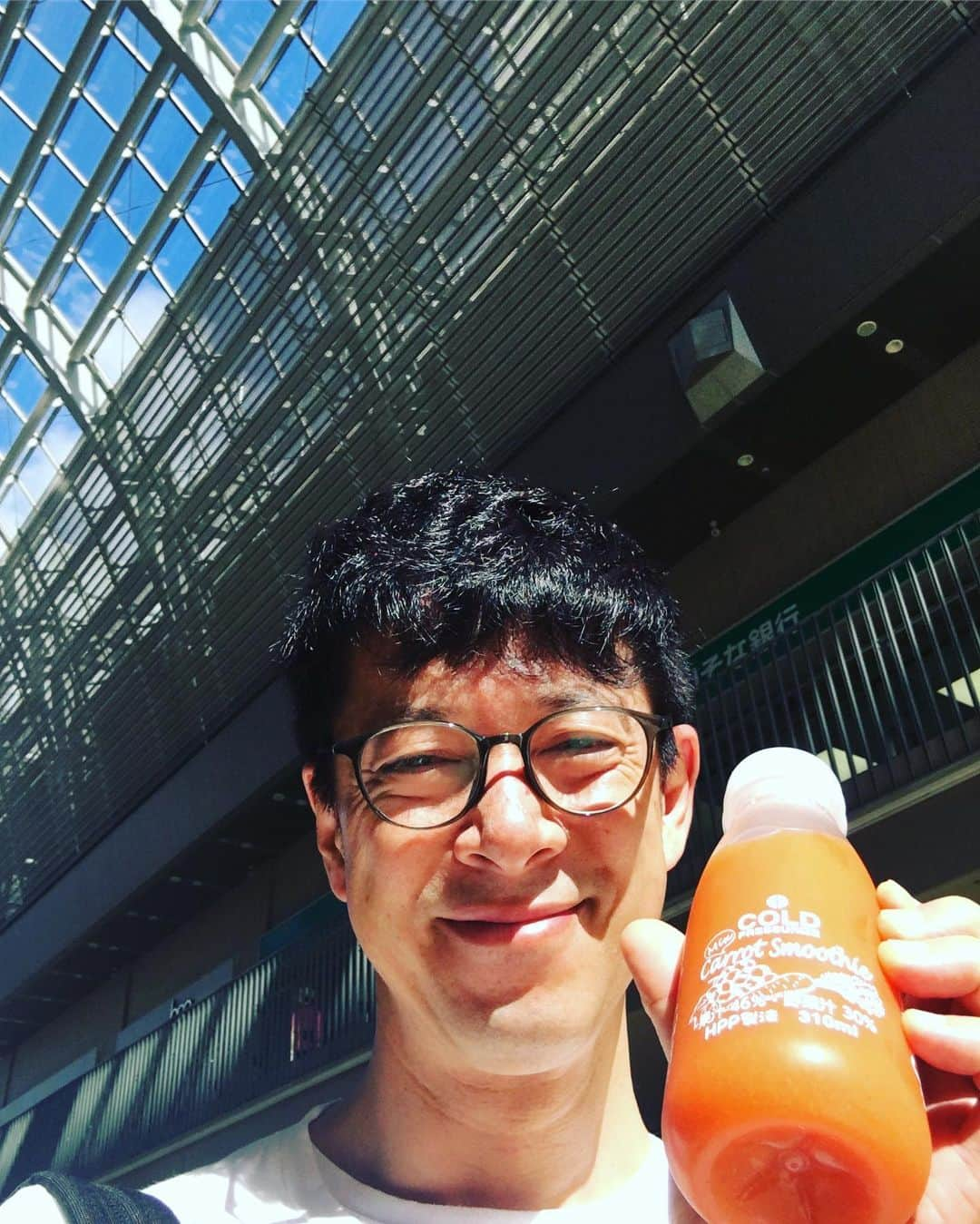 西川忠志さんのインスタグラム写真 - (西川忠志Instagram)「Good morning ☀️！ Weather is very good 😊！ Have a nice day 🍀！ Let's go Namba Grand Kagetsu Theather 🤝 ！」8月8日 9時31分 - nishikawa_tada