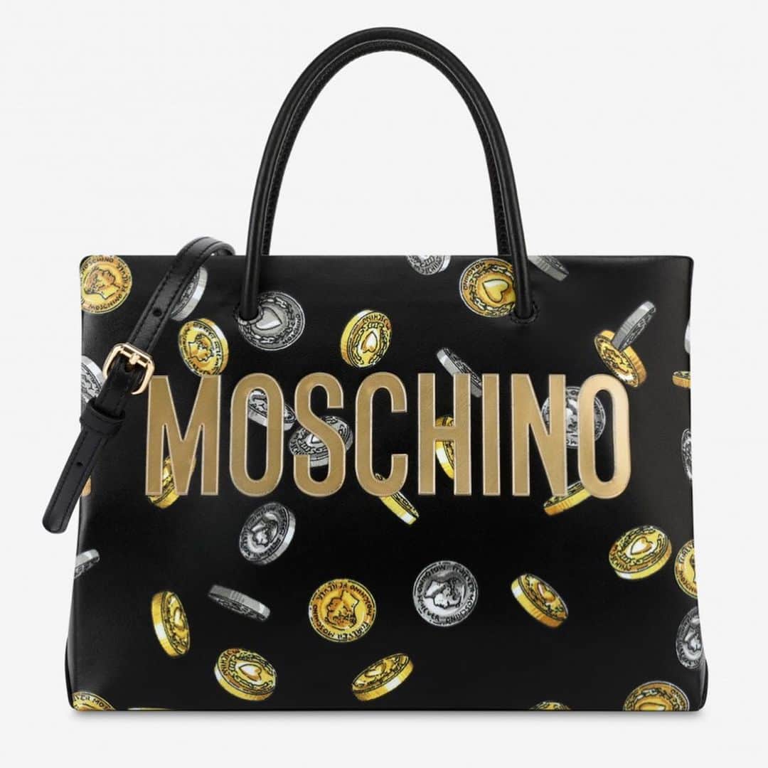 Moschinoさんのインスタグラム写真 - (MoschinoInstagram)「Moschino Milano coin shopper bag on moschino.com and Moschino Shops #moschino @itsjeremyscott」8月8日 10時27分 - moschino