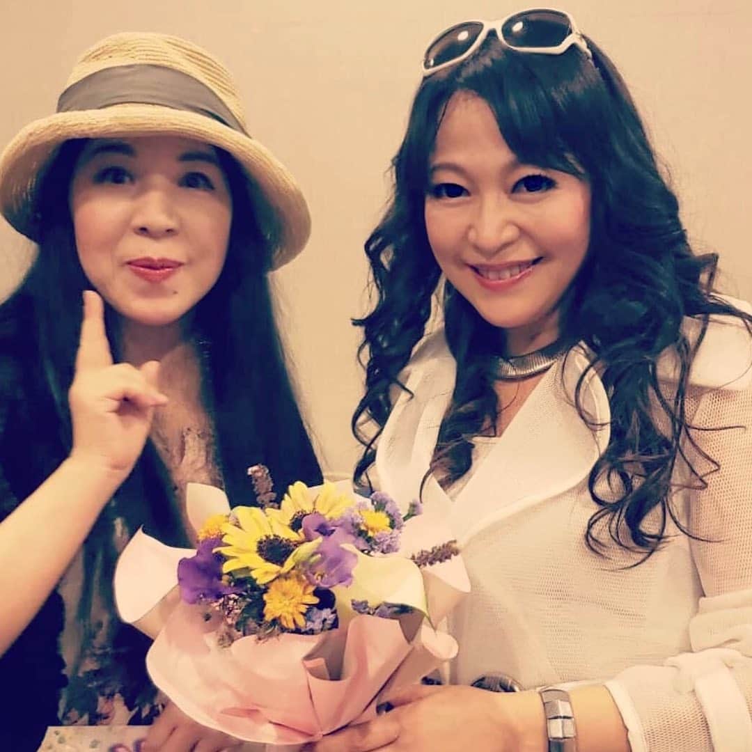 原めぐみさんのインスタグラム写真 - (原めぐみInstagram)「（原めぐみオフィシャル）10pcs photos ガールズハイパーミュージカル【スタントウーマン】那智組  初日の幕が開きました‼️たくさんのお客様、ご来場ありがとうございました‼️12日まで走り続けます‼️ #ダンスミュージカル﻿﻿ #エンタメ ﻿ #﻿スタントマン﻿ #原めぐみ﻿﻿ #鈴木真梨耶  #逢阪えま  #舞台 ﻿ #スタントウーマン2019  #スタントウーマン ﻿ #ミュージカル﻿﻿ #主演 ﻿ #朝倉薫 ﻿ #昭和アイドル﻿﻿﻿ #80年代アイドル﻿﻿﻿ #元アイドル﻿﻿﻿ #actoress﻿﻿﻿﻿ #singer ﻿﻿﻿﻿﻿﻿ #japanesesinger ﻿﻿﻿﻿﻿ #japaneseactor﻿﻿﻿﻿ #megumihara﻿﻿﻿﻿﻿ #インフルエンサー ﻿﻿﻿﻿﻿ #インスタ映え ﻿﻿﻿﻿﻿ #インスタグラマー ﻿﻿﻿﻿﻿ #いいねありがとう ﻿﻿﻿﻿﻿ #フォロー ﻿﻿﻿﻿﻿ @meguming.h」8月8日 10時29分 - meguming.h