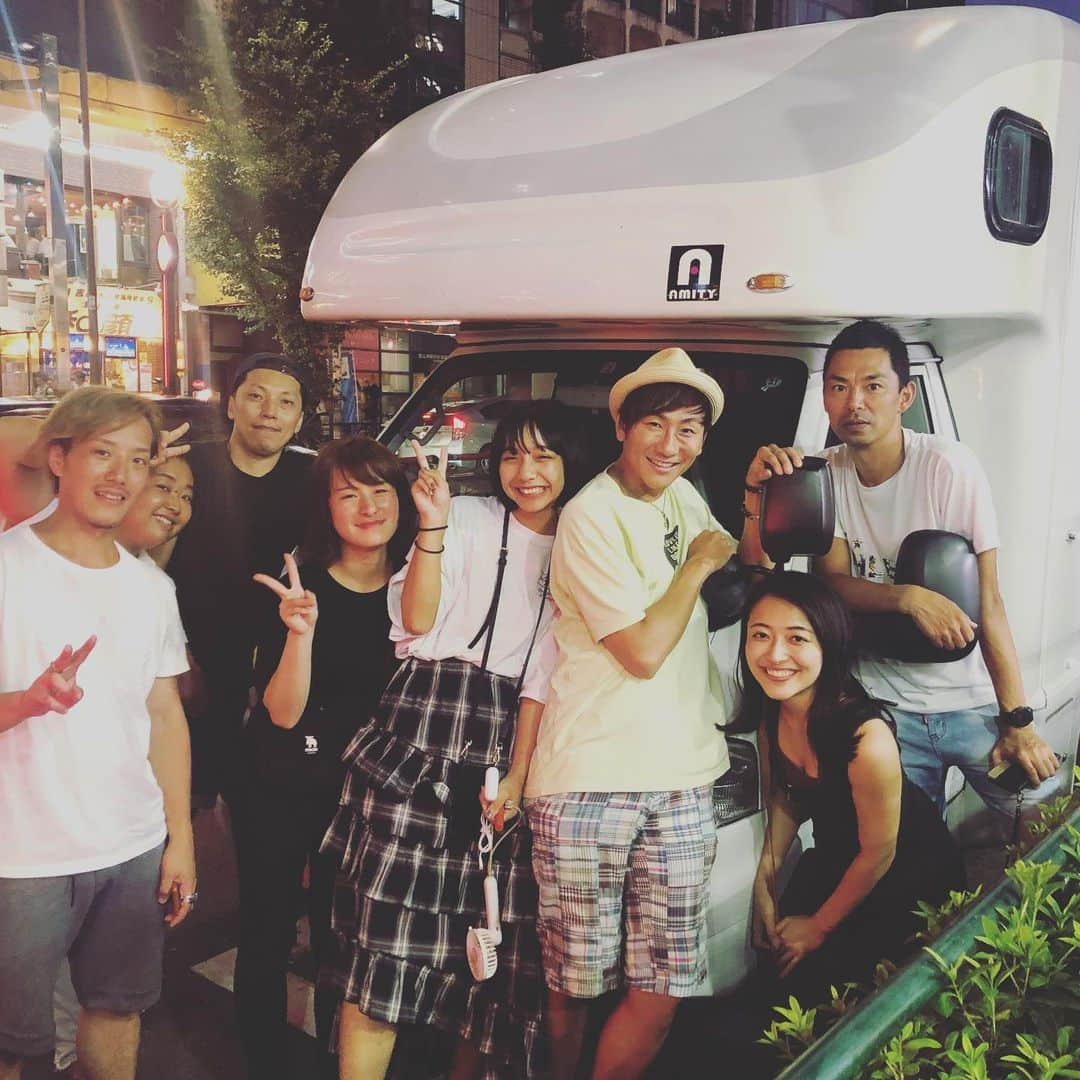 KUREIさんのインスタグラム写真 - (KUREIInstagram)「昨日は24時間配信番組のMCをやらせて頂きました！ やれるだろう！と思ってたけど、思いのほかきつかった。笑 そりゃ当たり前なんだろうけど、本当にみんなの繋がりや絆によって生きてんだなーと実感した24時間でした。 関わってくれた皆さん！見てくれた皆さん！本当にお疲れ様でした！  #3時のヒロイン #山之内すず #otodama #青春TV #24 #prizmax #山内鈴蘭 #岡本至恩 #まつきりな #市川美織 #fuki #miyuu #田村りな #ちなぴぴ #柊太朗 #cubers #86秒バズーカー #しゅんしゅんクリニックp #高橋マシ #マックスむらい #上野優華 #AmaryllisBomb #松本愛 #前田希美 #dish #toi #市川莉乃 #やしろなな #saltys #清水大樹」8月8日 11時01分 - kimaguren_kurei