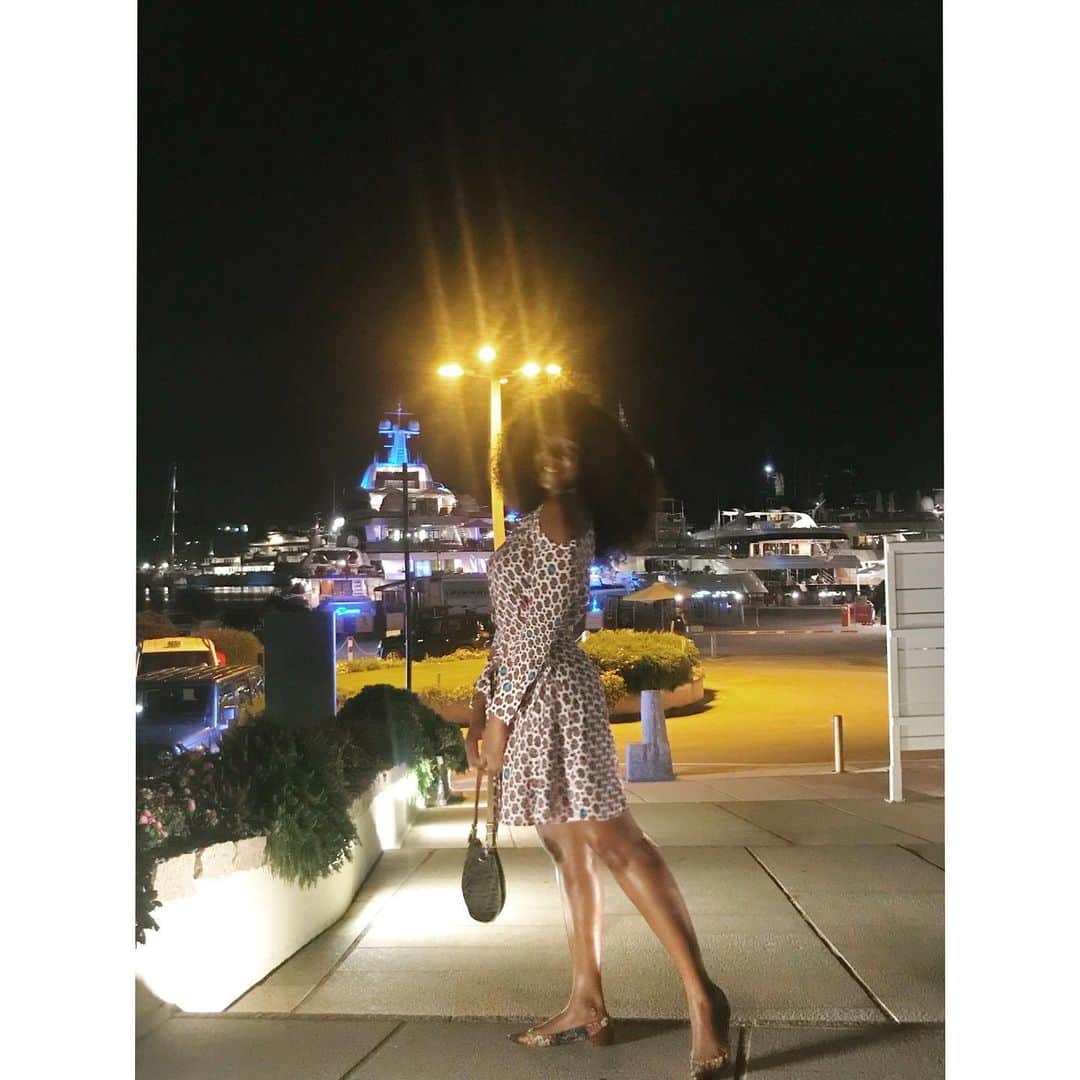 ジェネビーブ・ナジのインスタグラム