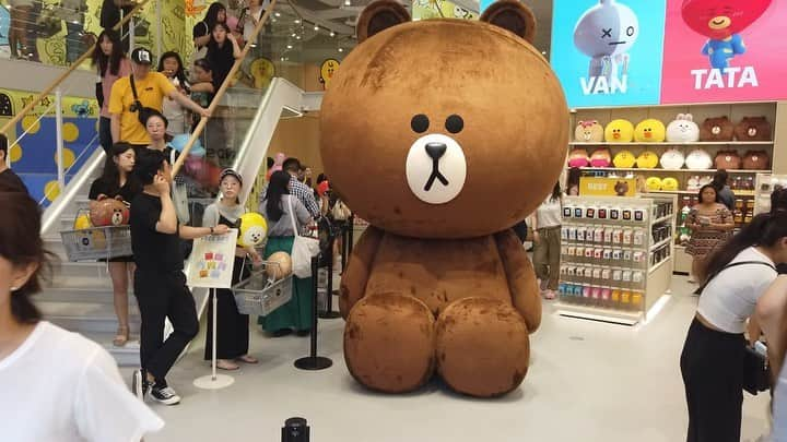 LINE FRIENDSのインスタグラム