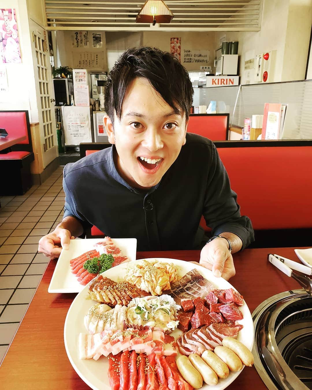 飯田嘉太さんのインスタグラム写真 - (飯田嘉太Instagram)「今日のit(それ)知らんかった💡は 知る人ぞ知るこだわりの食べ放題︎💕︎ とっても美味しい思いをさせて頂きました👏  本日18:24〜石川さんLive News it！をぜひご覧下さい✨  #石川県 #こだわり #大人気 #食べ放題 #ロケ #老舗 #名店 #石川さん #livenewsit #石川テレビ #アナウンサー #announcer #飯田嘉太 #今井友理恵 アナ」8月8日 11時46分 - kabuto_iida