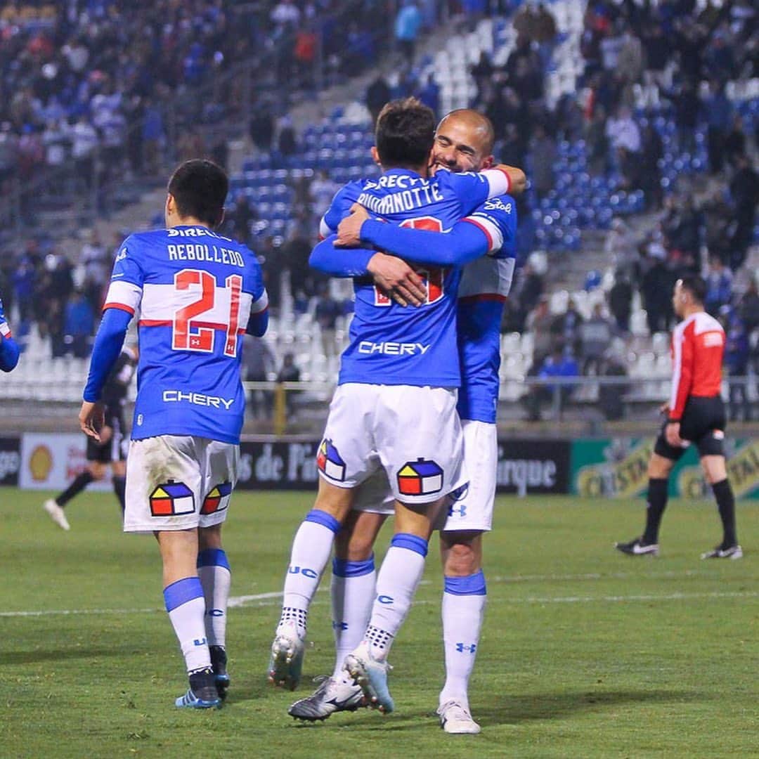 サッカー チリ代表チームさんのインスタグラム写真 - (サッカー チリ代表チームInstagram)「Un nuevo clasificado a cuartos de final . @cruzados_oficial se quedó con la llave con marcador global de 5-1 frente a @stgo_morning y se une a la ronda de los ocho mejores de la #CopaChileMTS. . 📸 Jorge Díaz/Colaborador Comunicaciones ANFP」8月8日 11時47分 - campeonatochi