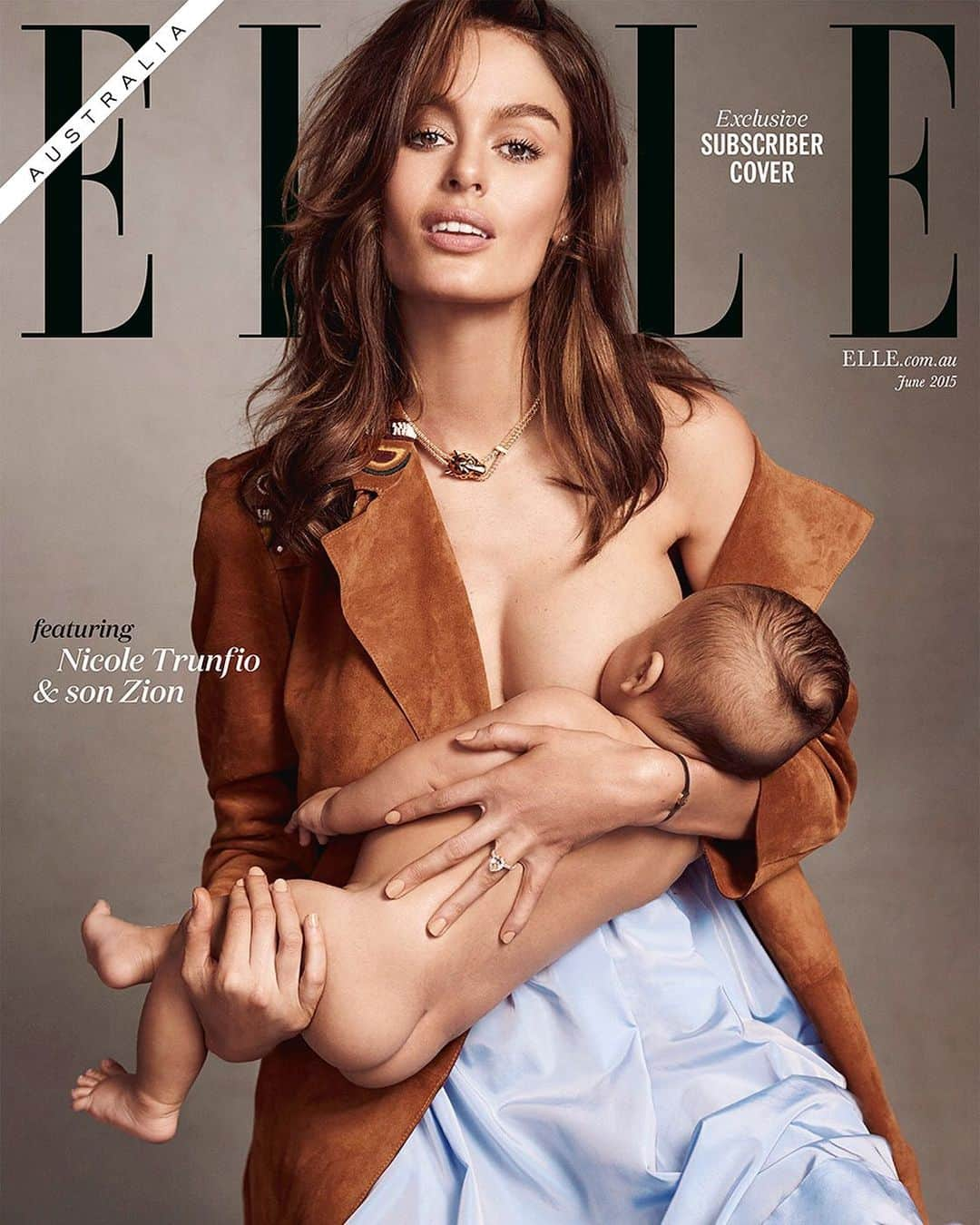 ニコール・トルンフィオさんのインスタグラム写真 - (ニコール・トルンフィオInstagram)「This cover changed the opinions of many and was a step forward to #normalizebreastfeeding In honor of #worldbreastfeedingweek I am posting it again to take a stand for women around the world, to perform a life giving act at any moment without the anxiety created by the judgment of others. There should be NO JUDGEMENT of a mother doing what is a god given gift, feeding your baby or in some cases another woman’s baby... liquid gold. I stand to normalize breastfeeding world wide, no matter your culture, religion or race. It’s all love! Podcast coming soon xox NT」8月8日 11時54分 - nictrunfio