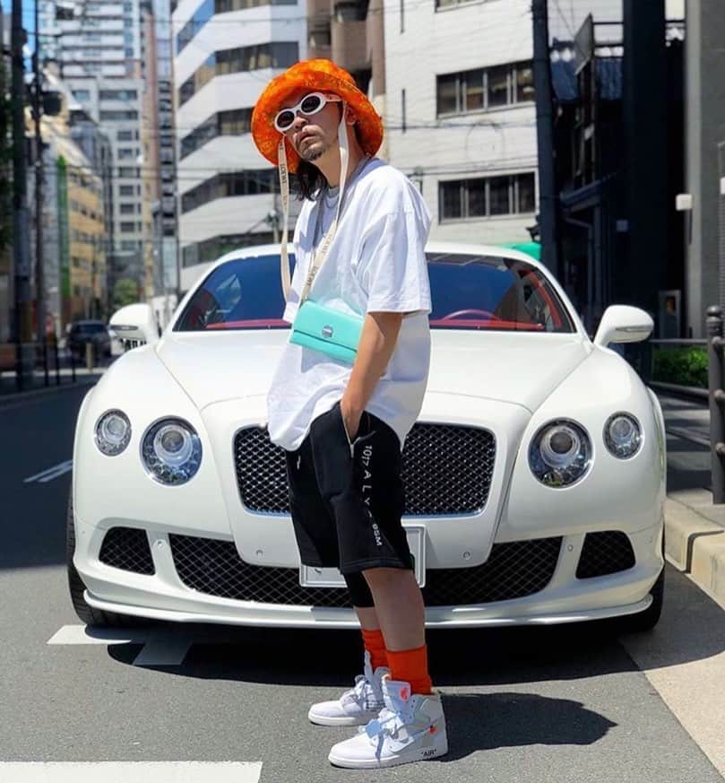 のインスタグラム：「. . . #ジャパスニピックアップ . . . model➡️ @uec110 👟 #NIKE #offwhite #jordan1 を使った#スニーカーコーデ ✨✨ ぜひ皆さんも参考にしてみては？💥💥 . . . #ジャパスニ #ジャパスニ女子 #ジャパスニピックアップ #sneaker #kicks #スニーカー #スニーカーコーデ #スニーカー男子 #スニーカー女子 #ナイキ #ナイキスニーカー #NIKEoffwhite #theten #offwhiteairjordan1 #virgilabloh #alyx #jordan #airjordan #ジョーダン #ジョーダン1」