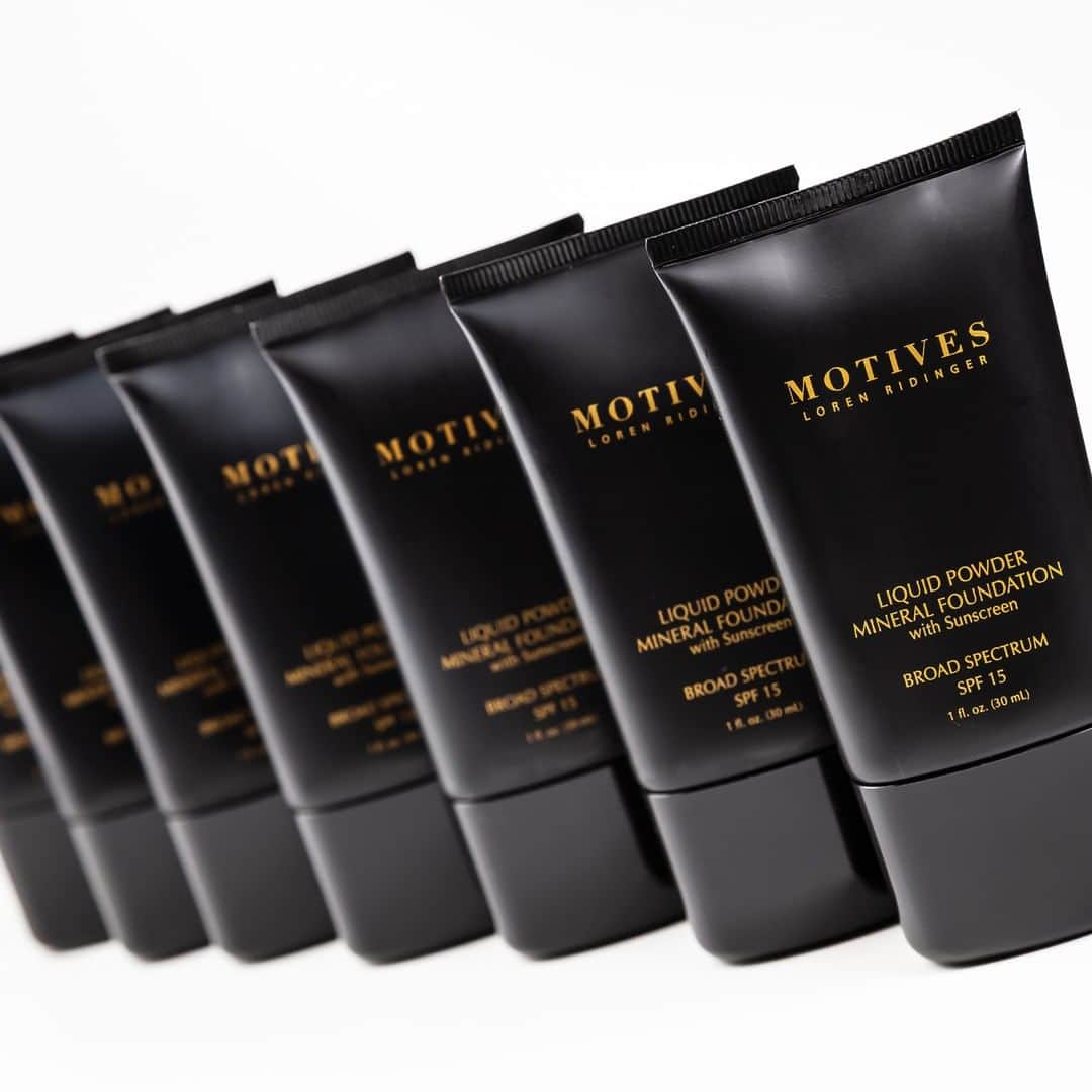 Motives Cosmeticsさんのインスタグラム写真 - (Motives CosmeticsInstagram)「With over 250 5-STAR⭐ reviews there are a lot of reasons to love our Liquid Powder Mineral Foundation. . . . . #motives #motivescosmetics  #mua #makeuplove #makeupartist  #makeupadict #makeupobsessed  #foundation #foundationforall」8月8日 22時30分 - motivescosmetics