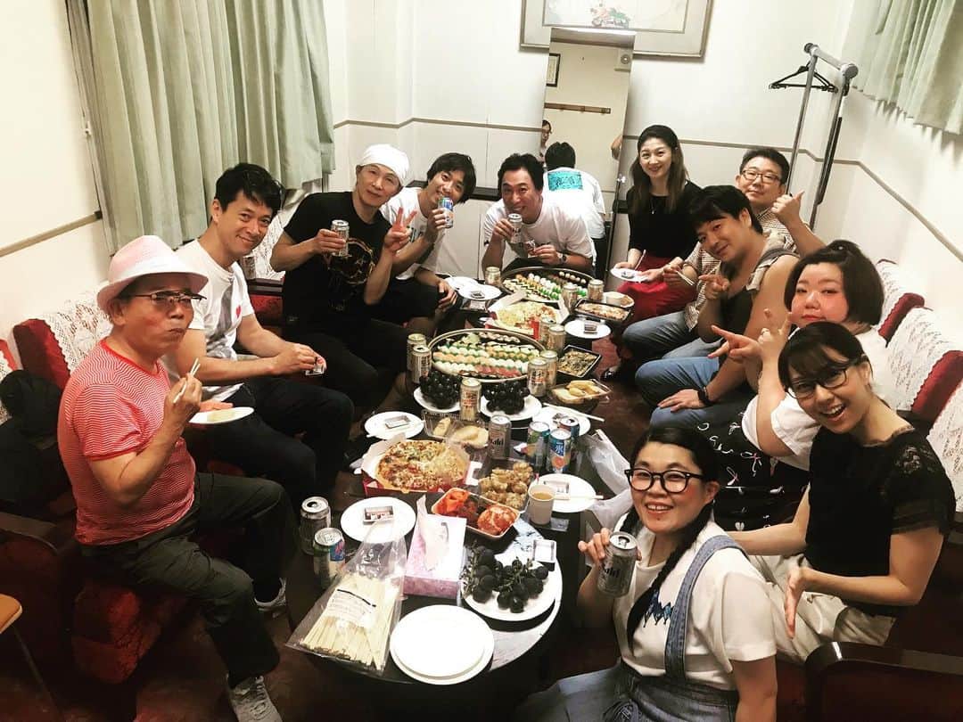 アキ（荒木良明）さんのインスタグラム写真 - (アキ（荒木良明）Instagram)「#台本のない新喜劇 #アドリブ #感謝」8月8日 22時58分 - mizutamareppuaki