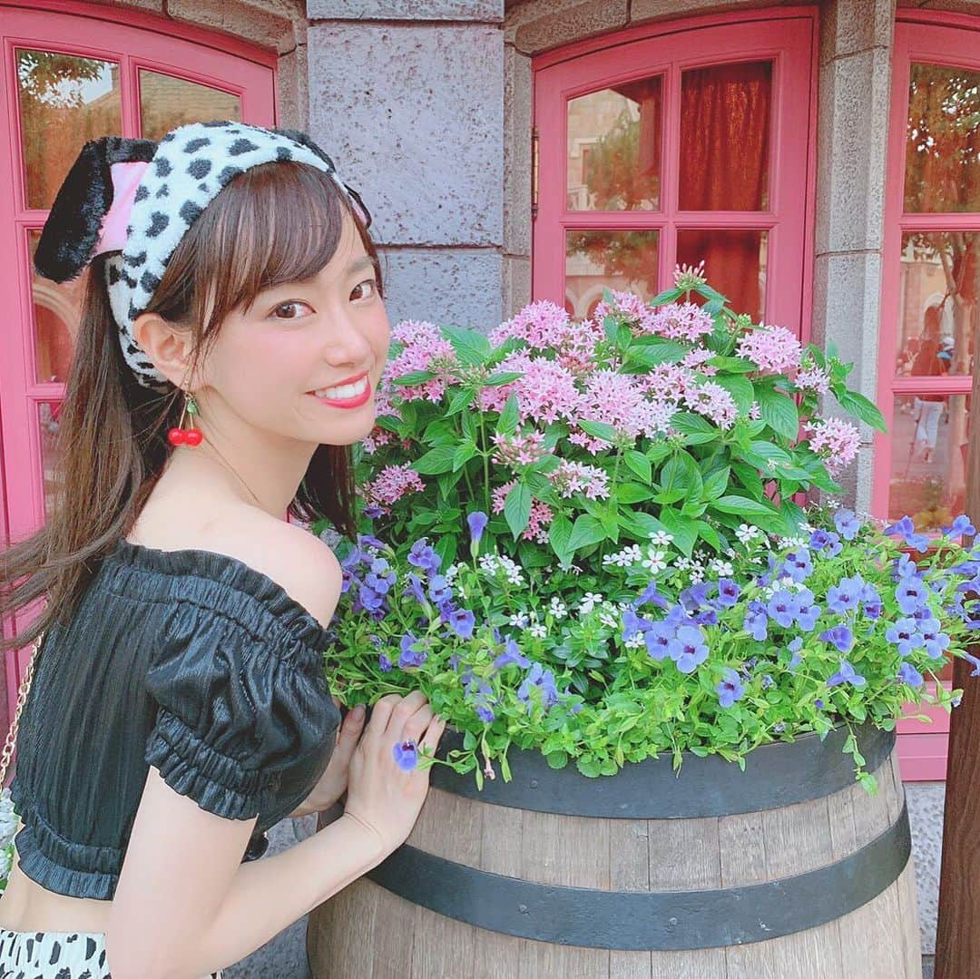 藤澤友千菜さんのインスタグラム写真 - (藤澤友千菜Instagram)「🐭🌼💕 時差あるけど バランス的に載せさせてw #disneyland #disney #disneycode #code #fashion #model #japan #ootd #followme #satorujapan #instalike #101匹わんちゃんコーデ #101匹わんちゃんヘアバンド #101匹わんちゃん #ディズニー #ディズニーランド #ディズニーコーデ #仲良し #藤澤友千菜  #ファッション #コーデ #お揃い #東京 #夢の国」8月8日 22時51分 - yuchina1207