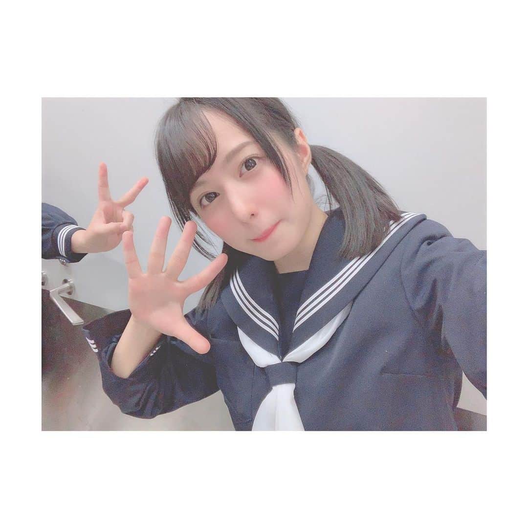 前田美里のインスタグラム：「#Signs 無事にAキャスト初日の幕開け。 . A.B共にセーラー服も着るんです⭐️ (とにかく衣装替えがたくさんあるんです) . 明日は2公演、Bキャスト本役での初日。！ . 全力で生きるぞー！！！！ 明日もご来場お待ちしております。  #舞台 #ミュージカル #高校生平和大使 #長崎 #広島 #核兵器廃絶 #制服 #セーラー服 #musical #japanesegirl #costume #渋谷文化センター大和田 #instalike #instagood #follow #followme」