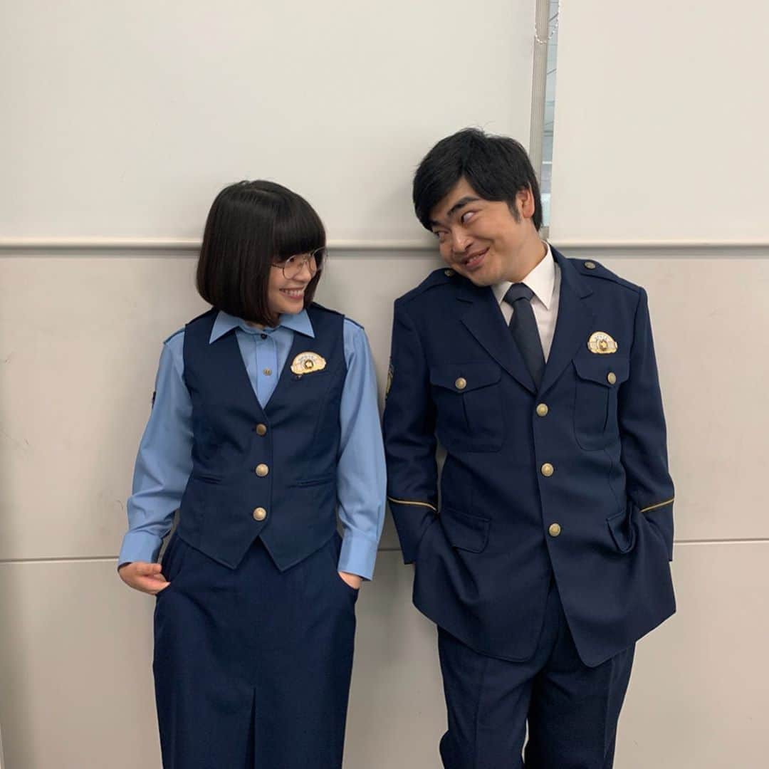 のインスタグラム：「『ルパンの娘』 5話！ご視聴ありがとうございました😉✨ 取調室から飛び出した巻さん、じゃなくて 出番を待つ加藤諒くん☺️ 諒くんといとこになるなんて〜✨ 撮影たのしくやっています！ 来週6話もおたのしみに！」