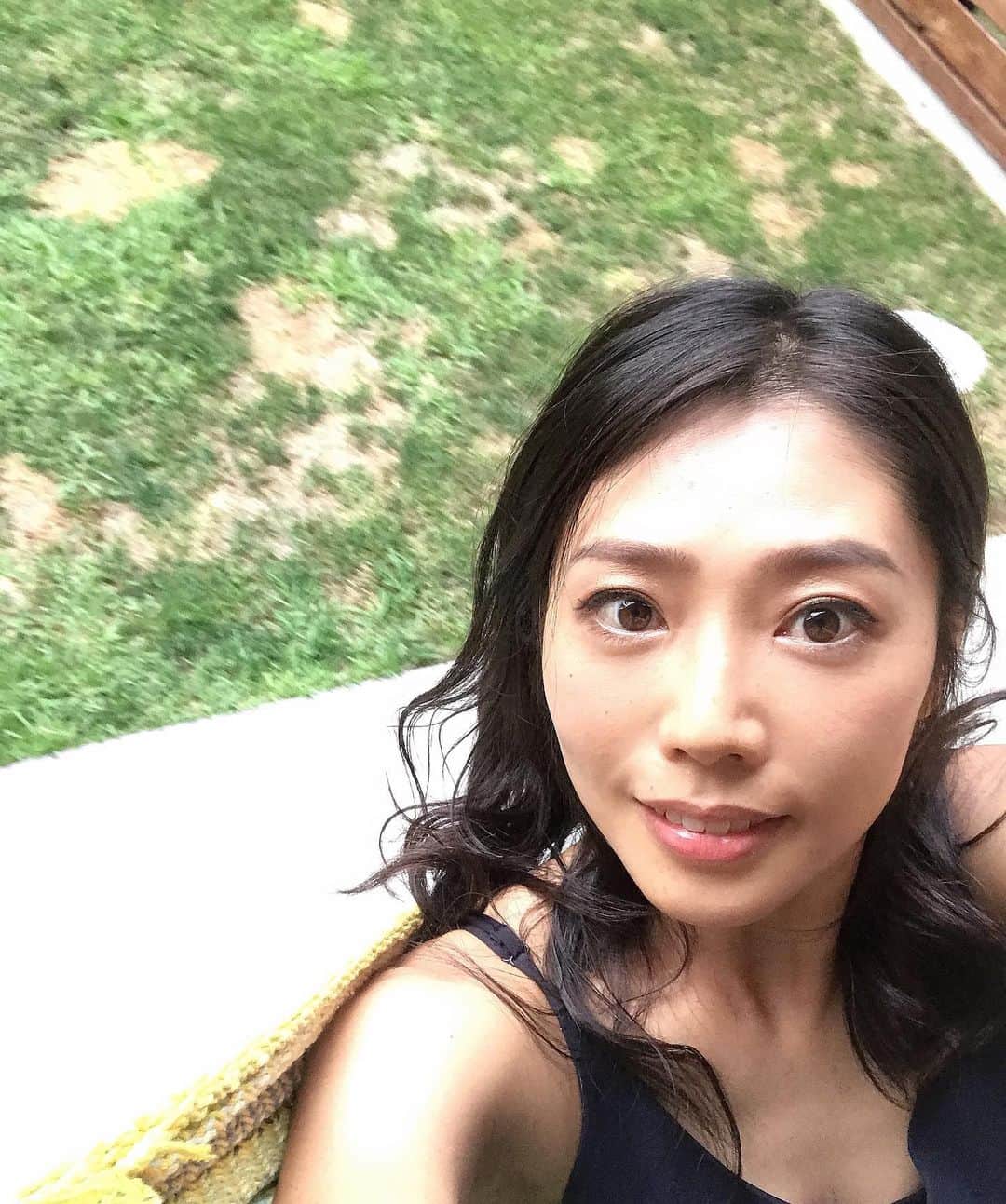 のインスタグラム：「【年取った】 実は、7/17で43なりました笑 お祝いしていただいた大好きな友人、そして、メッセージなどなど、本当にありがとうございます😊  43歳なっても、こんなに祝ってもらえるなんて、ほんま幸せ🤗🤗 ケーキは、私が帰宅したら、息子が用意してくれてました^_^  昨年と同じチョコケーキ笑  チョコケーキ好きやけど、たまには私の好きなチーズケーキにして😂  って、チョコケーキは、息子が大好きなので、自分の好きなケーキにしたとか。  そういうオチね、、、。 #43yearsold #43歳 #美魔女 #ミセスモデル #誕生日 #43岁 #诞生日 #ありがとう #チョコケーキ #アンリシャルパンティエ #happybirthday #followme #model #模特」