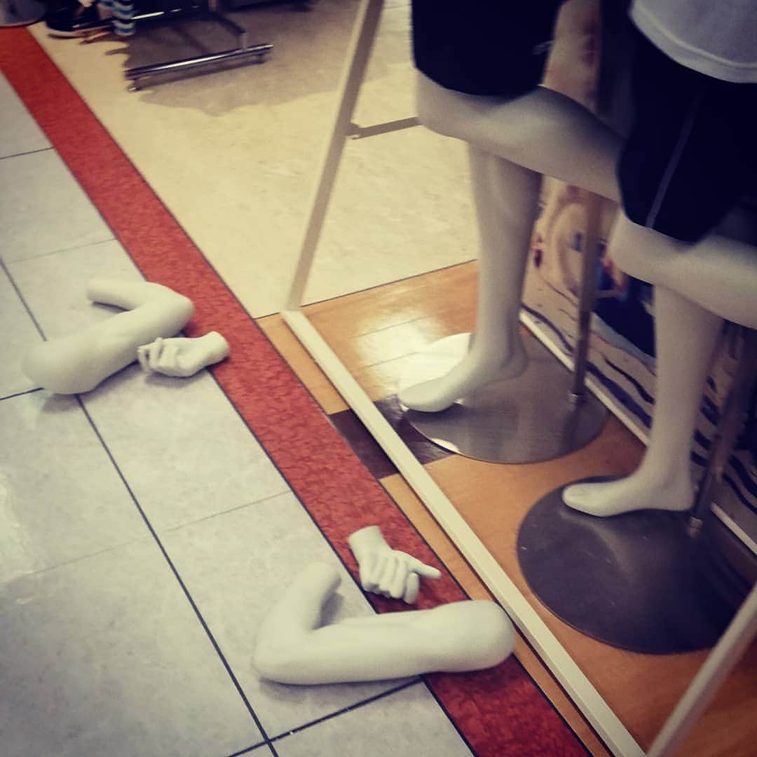 松本隆博のインスタグラム：「。 事件や( ﾟσωﾟ)……」