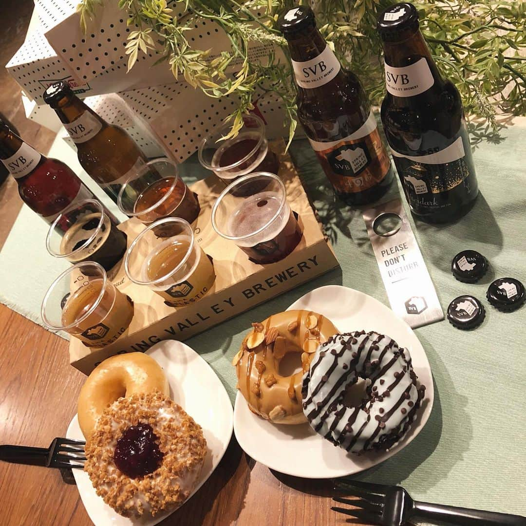 川本紗矢さんのインスタグラム写真 - (川本紗矢Instagram)「「Doughnuts×Craft Beer」 . 新鮮な組み合わせで、美味でした^ ^🍩🍻 . 「BEER TO GO by SPRING VALLEY BREWERY」 にて、8月9日〜9月10日まで！皆さんもぜひ！❤︎ . #クリスピークリームドーナツ #クリスピークリームドーナツ試食会 #SPRINGVALLEYBREWERY #スプリングバレーブルワリー #donutbeer」8月8日 16時08分 - sayaya_38