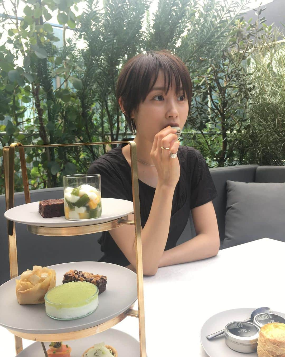 高橋愛さんのインスタグラム写真 - (高橋愛Instagram)「ㅤㅤㅤㅤㅤㅤㅤㅤㅤㅤㅤㅤㅤ ㅤㅤㅤㅤㅤㅤㅤㅤㅤㅤㅤㅤㅤ 銀座でランチ デザート豪華 流石銀座だな〜🍴💗 ㅤㅤㅤㅤㅤㅤㅤㅤㅤㅤㅤㅤㅤ ㅤㅤㅤㅤㅤㅤㅤㅤㅤㅤㅤㅤㅤ #opusrestaurant  #opus #ginza #lunch #afternootea」8月8日 16時16分 - i_am_takahashi