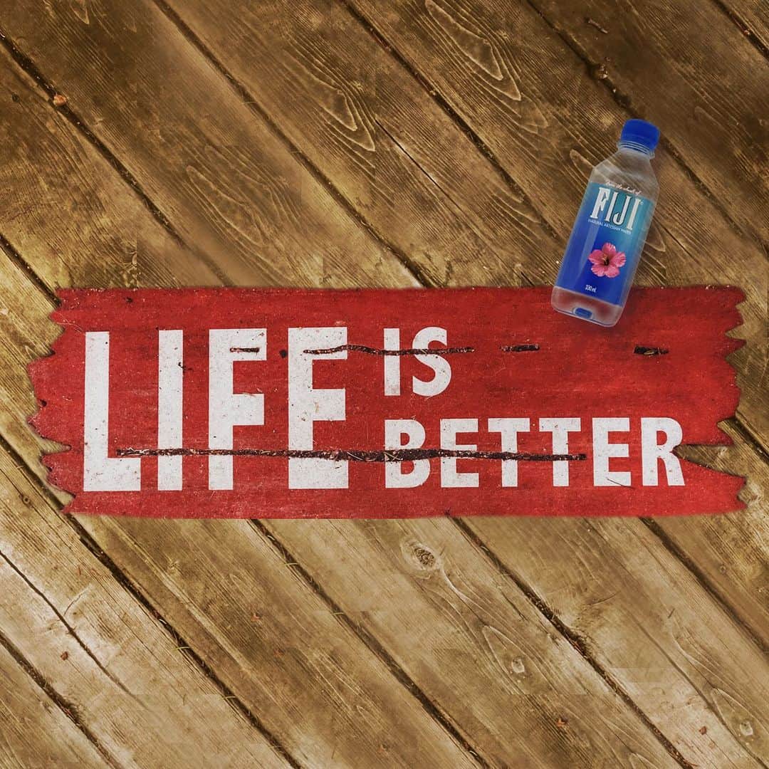 FIJIWaterJapanさんのインスタグラム写真 - (FIJIWaterJapanInstagram)「Life is better with FIJI Water💦🌏☺️ #fijiwater #フィジーウォーター #lifeisbetterwithfijiwater #ミネラルウォーター #水分補給 #lifewithfjijwater #earthsfinest #water」8月8日 17時13分 - icelandicglacialjp