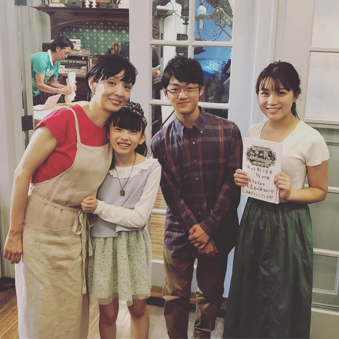 草刈民代さんのインスタグラム写真 - (草刈民代Instagram)「# ワーズハウス #撮影中 ！ #斉藤光香 #長島暉実 #住田萌乃 #草刈民代」8月8日 17時29分 - tamiyo_kusakari_official