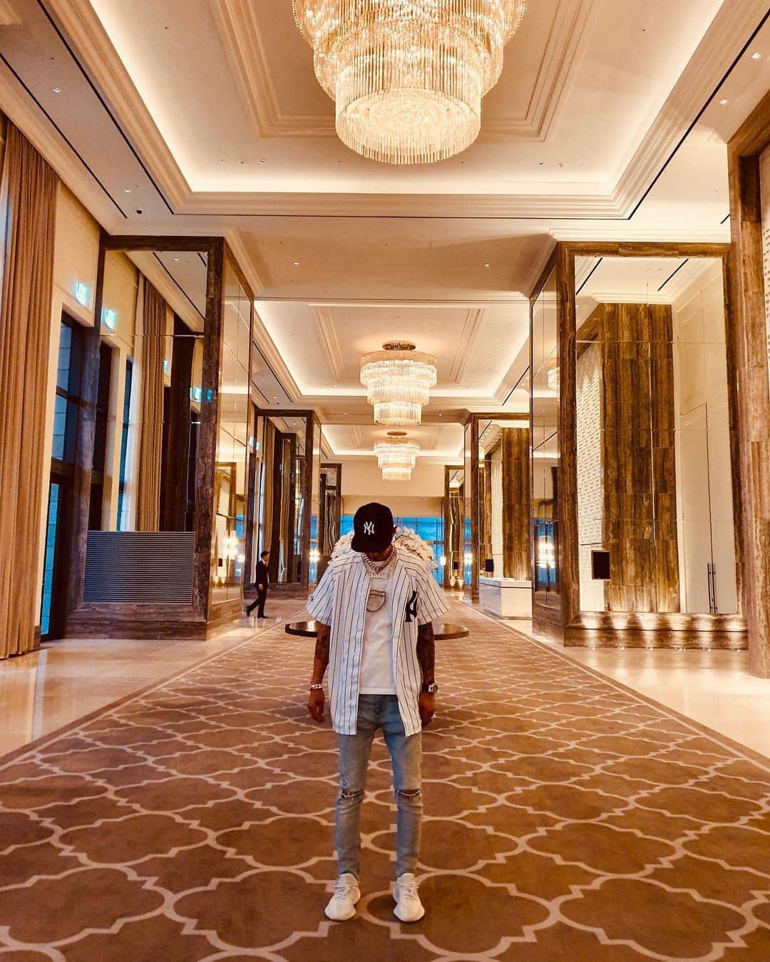 ダリ のインスタグラム：「✨🏰✨」
