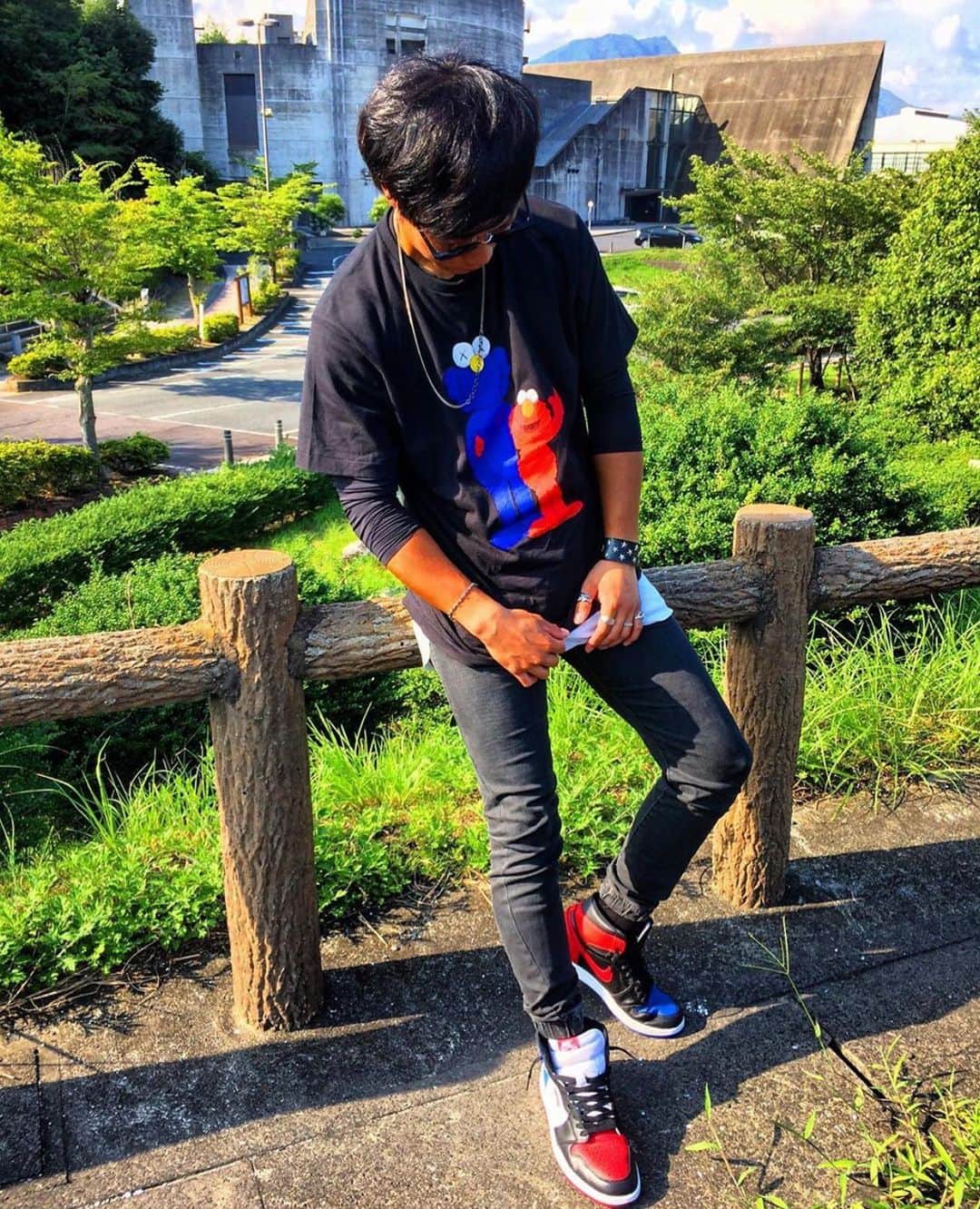 のインスタグラム：「. . . #ジャパスニピックアップ . . . model➡️ @zarashi5046 👟 #NIKE #jordan1top3 を使った#スニーカーコーデ ✨✨ ぜひ皆さんも参考にしてみては？💥💥 . . . #ジャパスニ #ジャパスニ女子 #ジャパスニピックアップ #sneaker #kicks #スニーカー #スニーカーコーデ #スニーカー男子 #スニーカー女子 #ナイキ #ナイキスニーカー #airjordan #Jordan #Jordan1 #ジョーダン #ジョーダン1 #kaws #uniqlokaws」