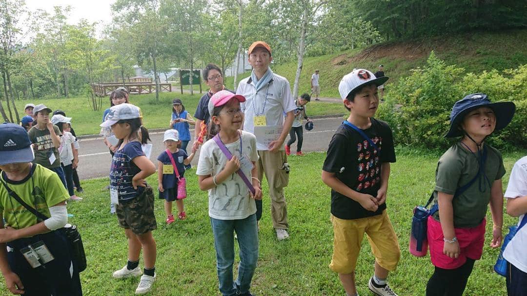 公益財団法人モラロジー研究所のインスタグラム：「7/26～28、2泊3日の日程で、岩手県立児童館 いわて子どもの森（岩手県二戸郡一戸町）において「ジュニアセミナーinとうほく」（主催：モラロジー研究所　東北ブロック）を開催。 ウォークラリースタート。  #自然体験 #キャンプ #サマーキャンプ」