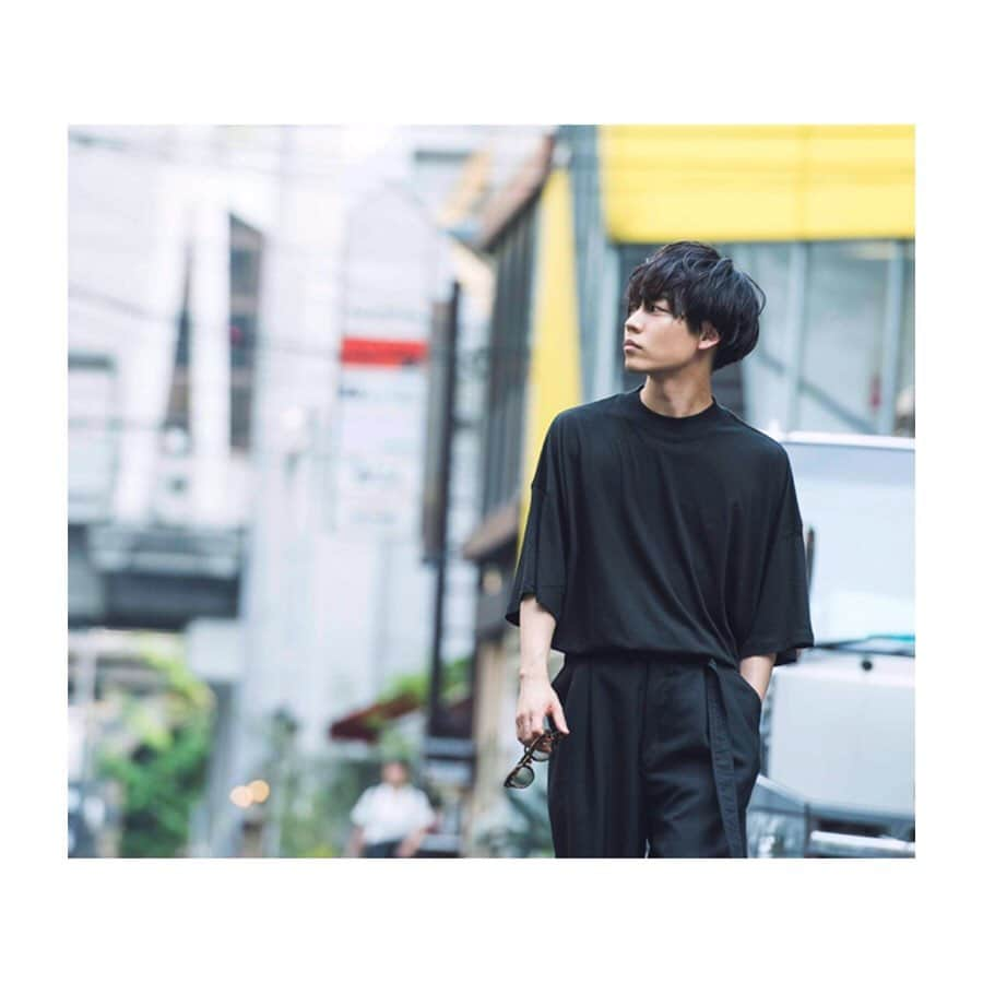 岩岡徹さんのインスタグラム写真 - (岩岡徹Instagram)「👕 Mockneck T-shirt (black)」8月8日 19時00分 - da_ice_toru_iwaoka