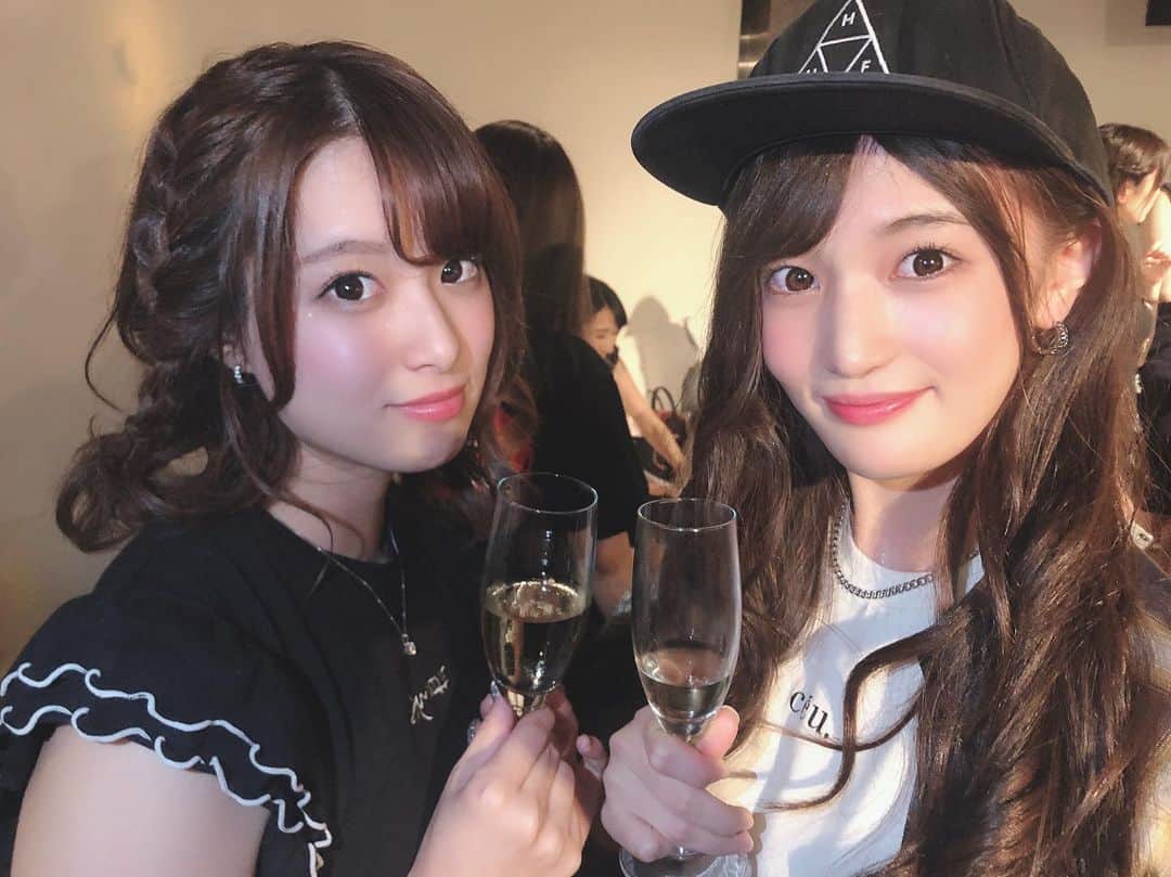 のインスタグラム：「・ ・ ・ 高橋しょう子さん💕 ・ MOODYZサマーパーティと MOODYZの忘年会でお会いして以来でした☺️ ・ 私のことを覚えていてくださって ほんとに嬉しかったです！ ありがとうございました♡ ・ ・ #av女優 #二宮ひかり  #にのひー  #アタッカーズ #アタッカーズ専属 #高橋しょう子  #女神  #tre  #台湾  #らぶ」