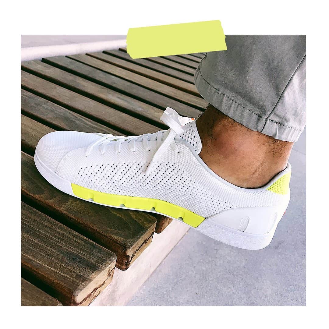 スイムズのインスタグラム：「SWIMS footwear technology brings water resistance, breathability + comfort to the next level. Which color Breeze Tennis Knit Sneaker is your favorite? Let us know in the comments below!  #shoesoftheday #sneakers #menstyle」