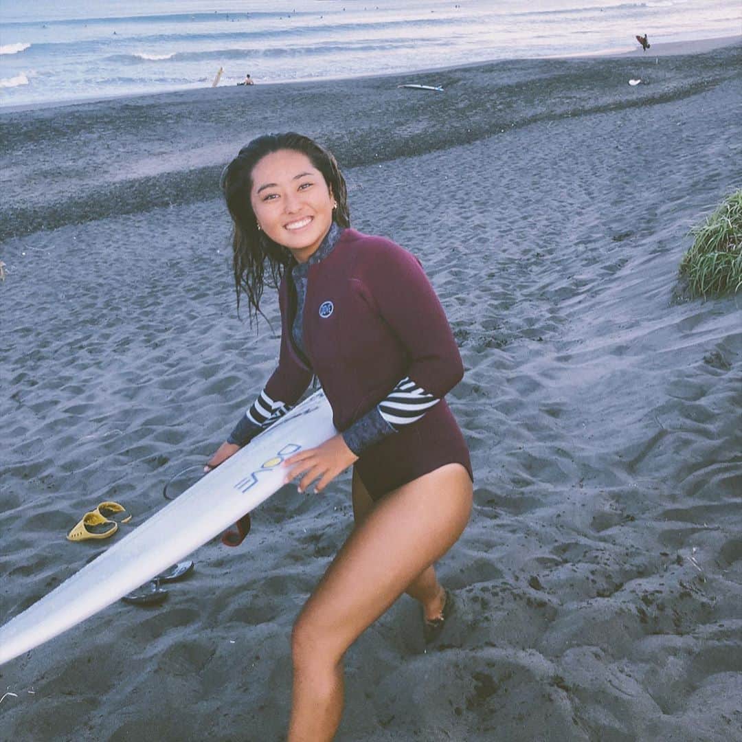 脇田紗良さんのインスタグラム写真 - (脇田紗良Instagram)「All smiles after a good surf:)))) @dovesurfingwetsuits #dovesurfingwetsuits」8月8日 19時23分 - sara_wakita1010